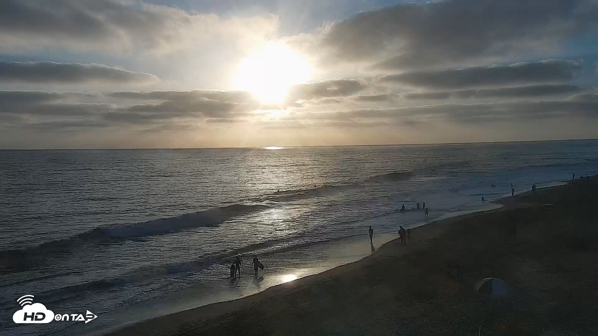 Snapshot of Carlsbad Beach Surf Live Webcam taken Jul 31, 2026, 7:21pm PDT