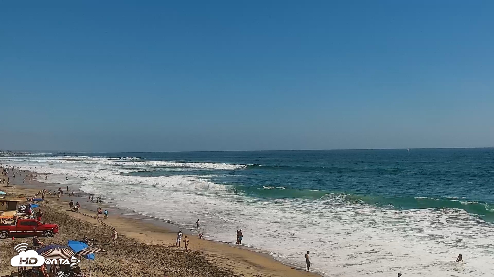 Snapshot of Carlsbad Beach Surf Live Webcam taken Jul 28, 2026, 4:07pm PDT