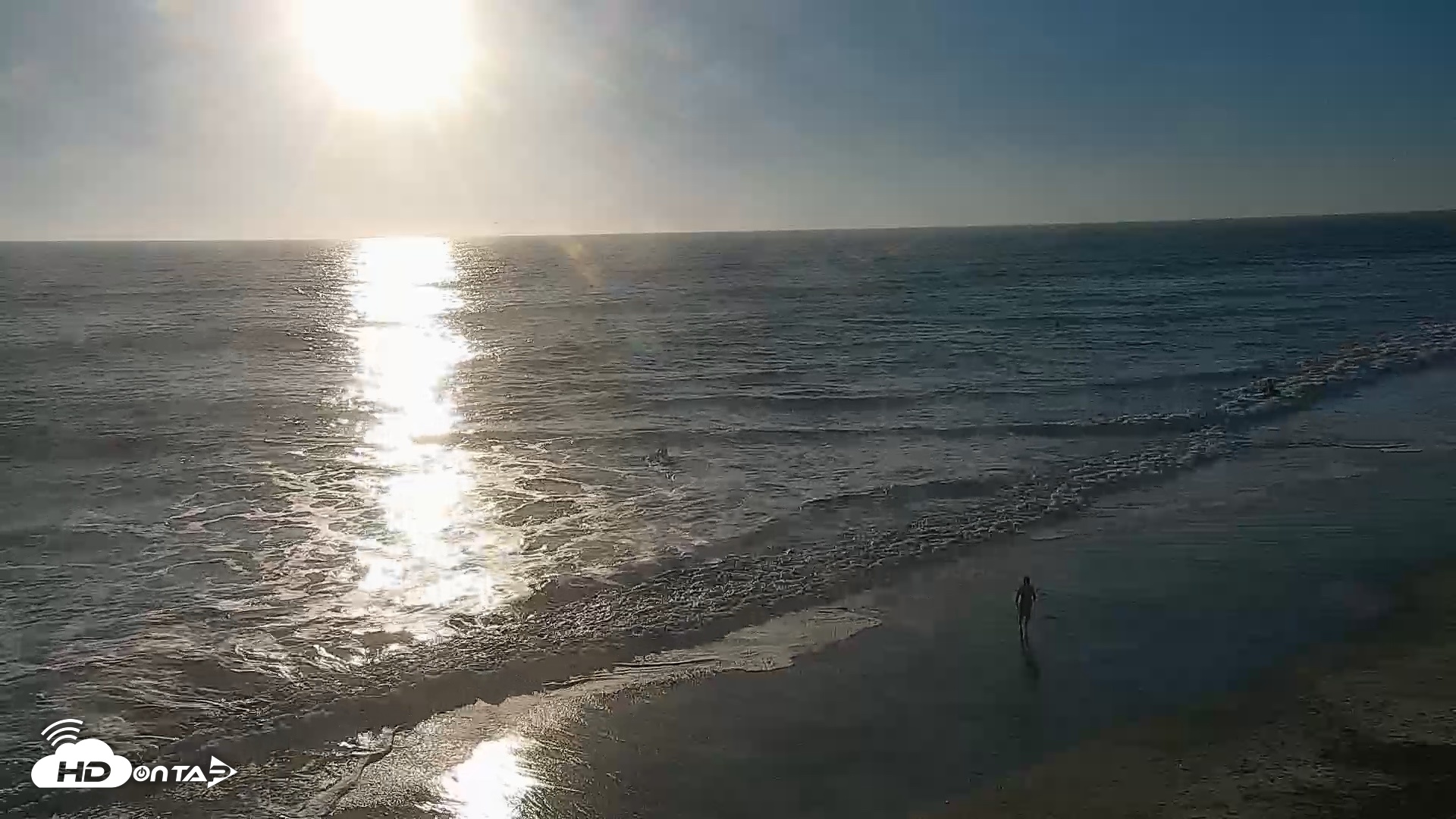 Snapshot of Carlsbad Beach Surf Live Webcam taken Oct 8, 2026, 5:37pm PDT