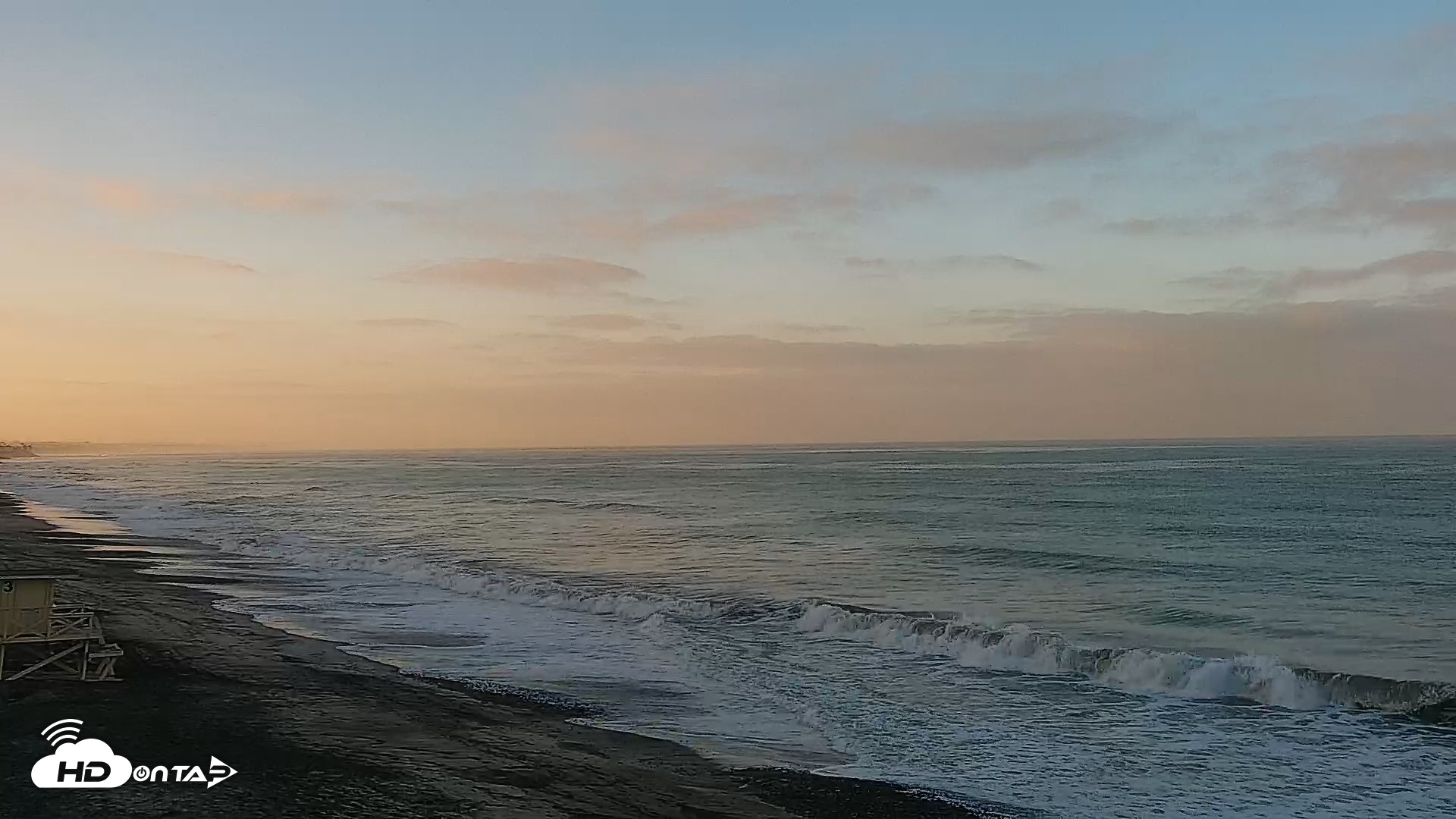 Snapshot of Carlsbad Beach Surf Live Webcam taken Sep 1, 2026, 6:55am PDT