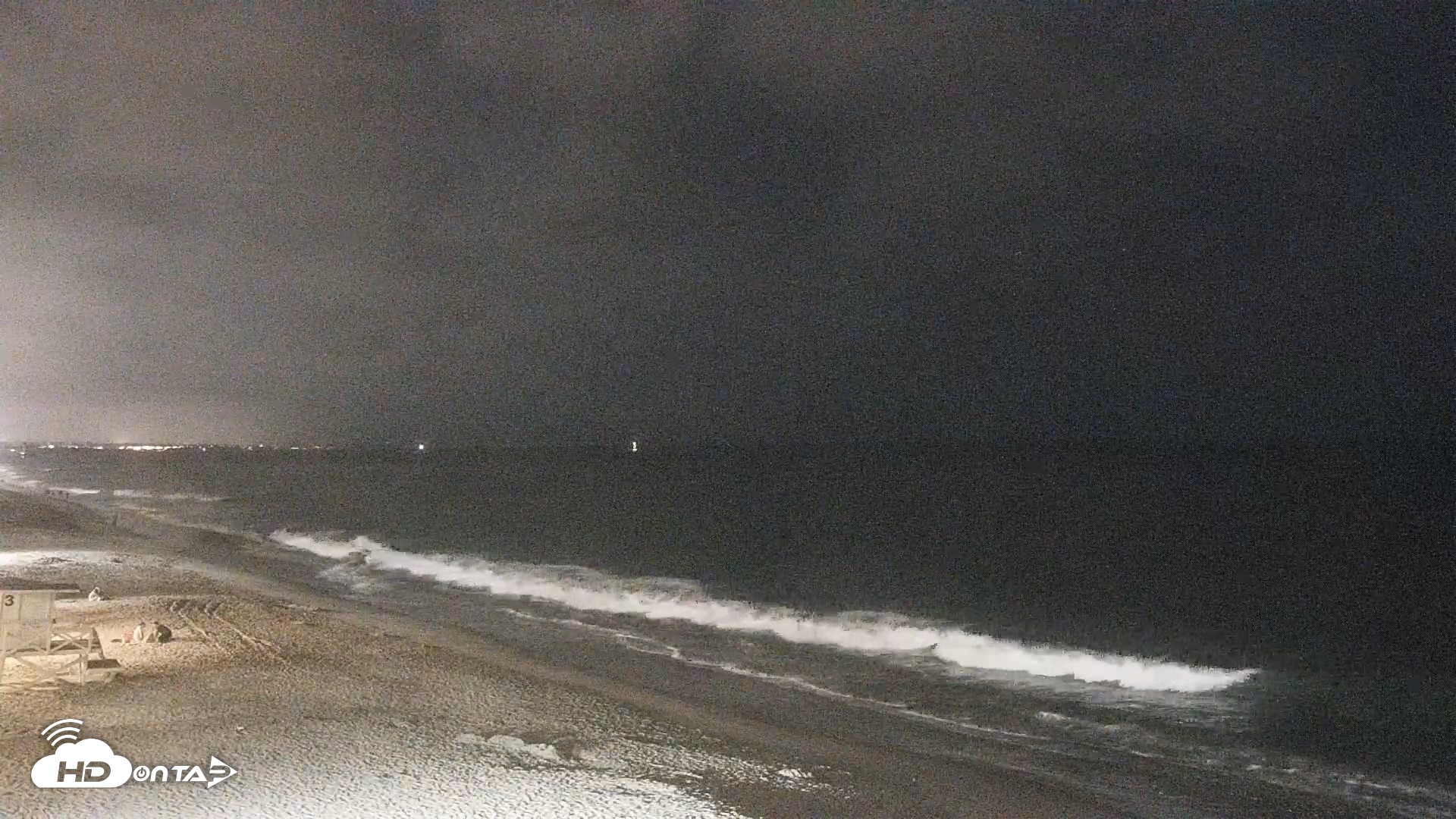 Snapshot of Carlsbad Beach Surf Live Webcam taken Jul 18, 2026, 9:00pm PDT