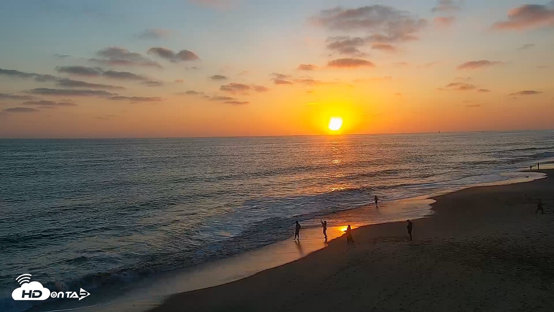 Snapshot of Carlsbad Beach Surf Live Webcam taken Jul 10, 2026, 7:55pm PDT