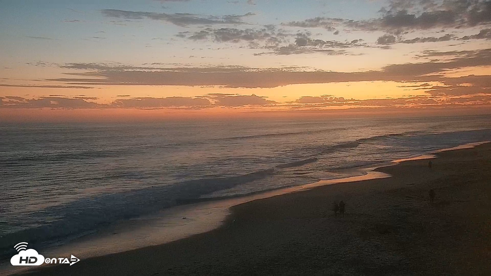 Snapshot of Carlsbad Beach Surf Live Webcam taken Jun 23, 2026, 8:37pm PDT