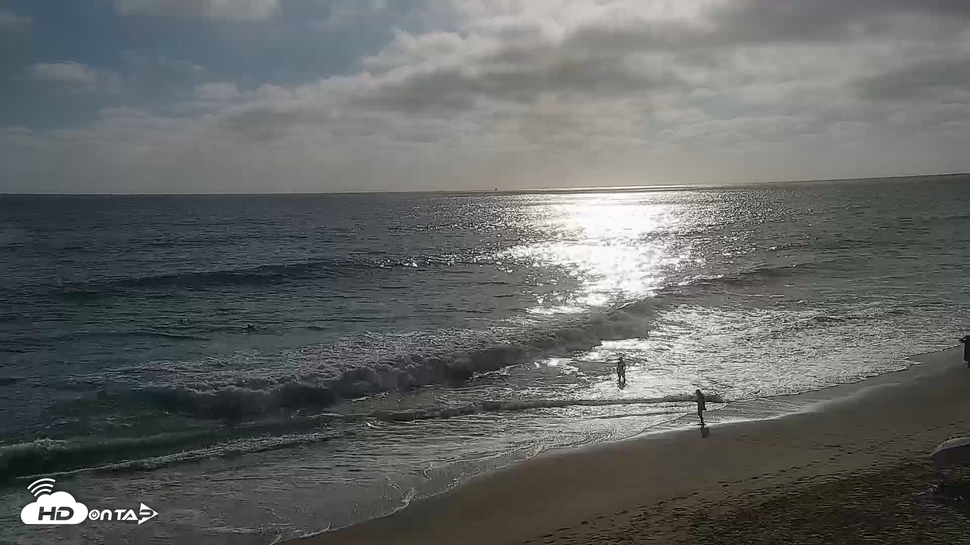 Snapshot of Carlsbad Beach Surf Live Webcam taken Jul 29, 2026, 6:02pm PDT