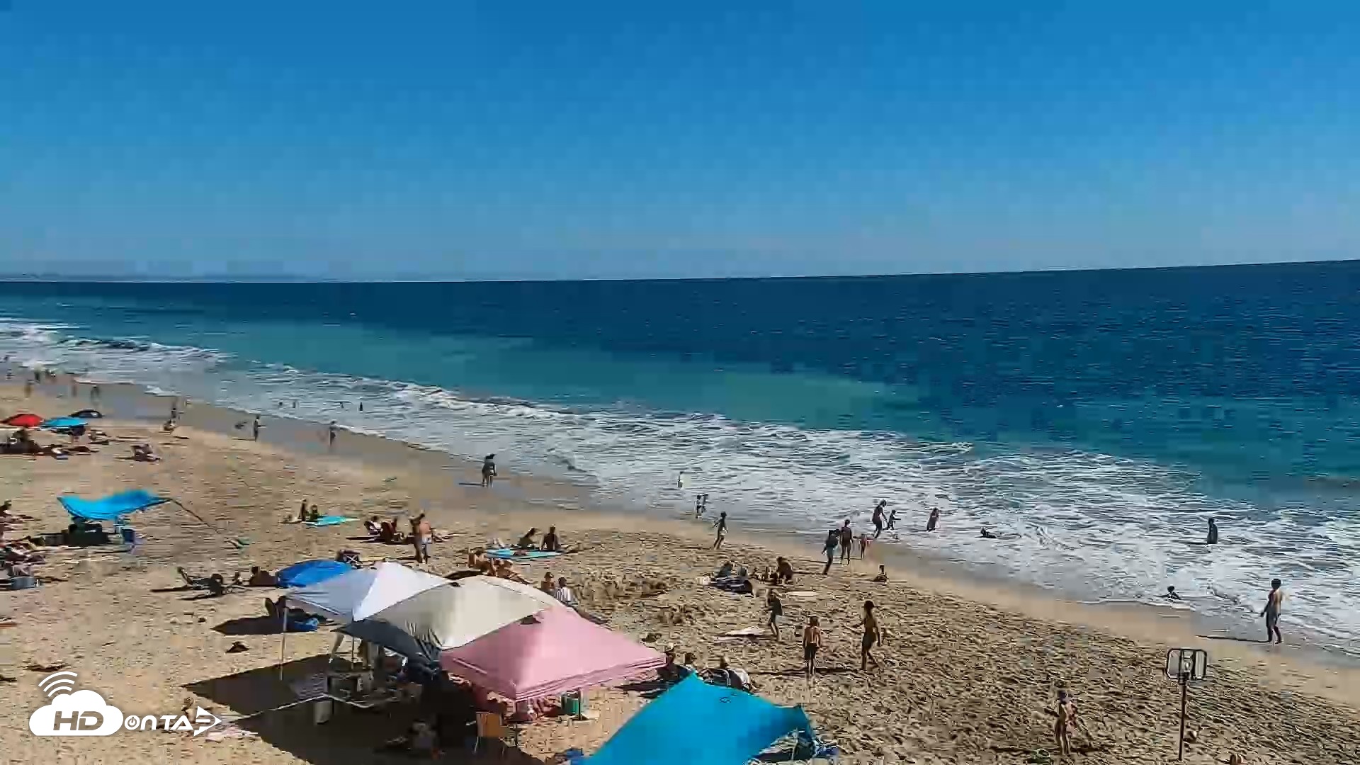 Snapshot of Carlsbad Beach Surf Live Webcam taken Jul 2, 2026, 4:24pm PDT