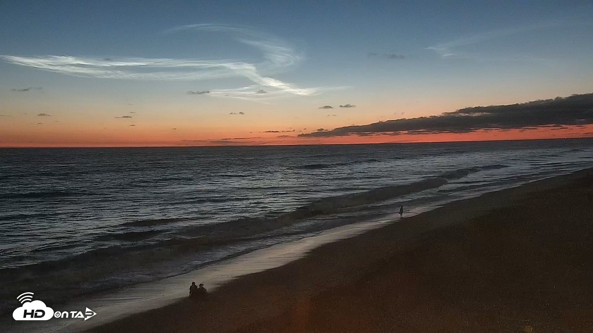 Snapshot of Carlsbad Beach Surf Live Webcam taken Aug 15, 2026, 8:14pm PDT