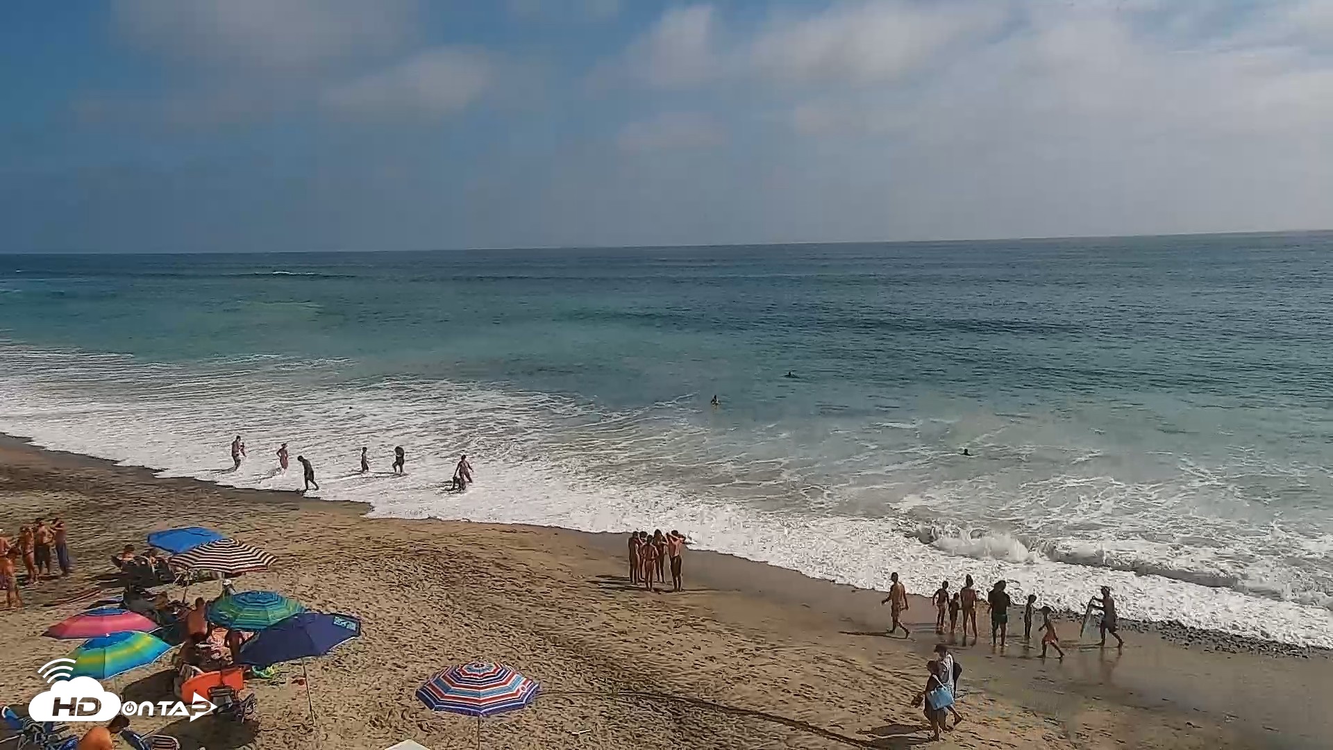 Snapshot of Carlsbad Beach Surf Live Webcam taken Jul 26, 2026, 4:22pm PDT