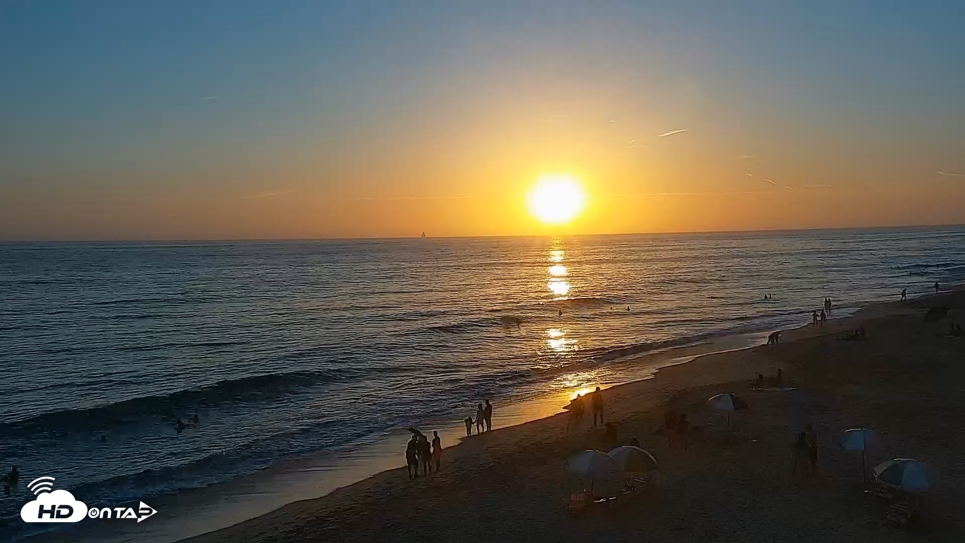 Snapshot of Carlsbad Beach Surf Live Webcam taken Jul 15, 2026, 7:48pm PDT