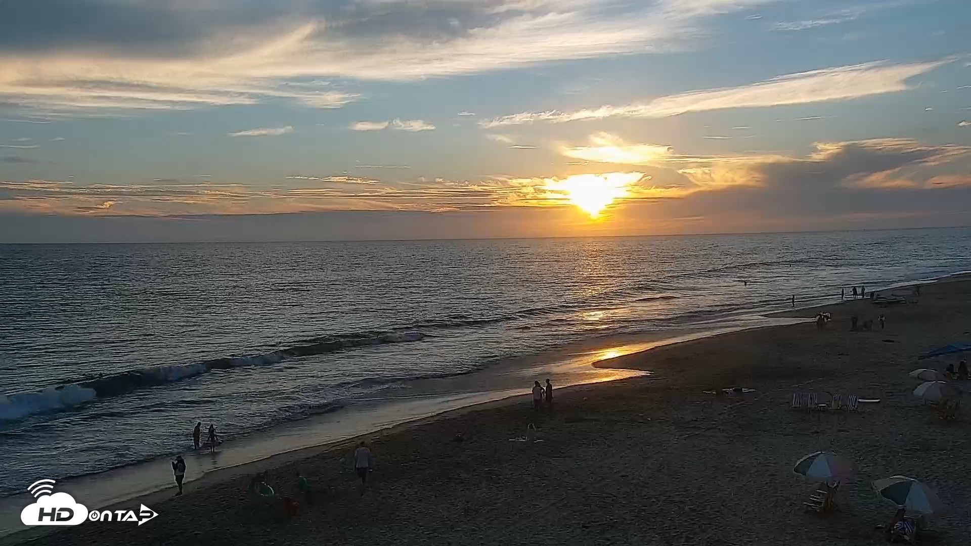 Snapshot of Carlsbad Beach Surf Live Webcam taken Jul 4, 2026, 7:51pm PDT