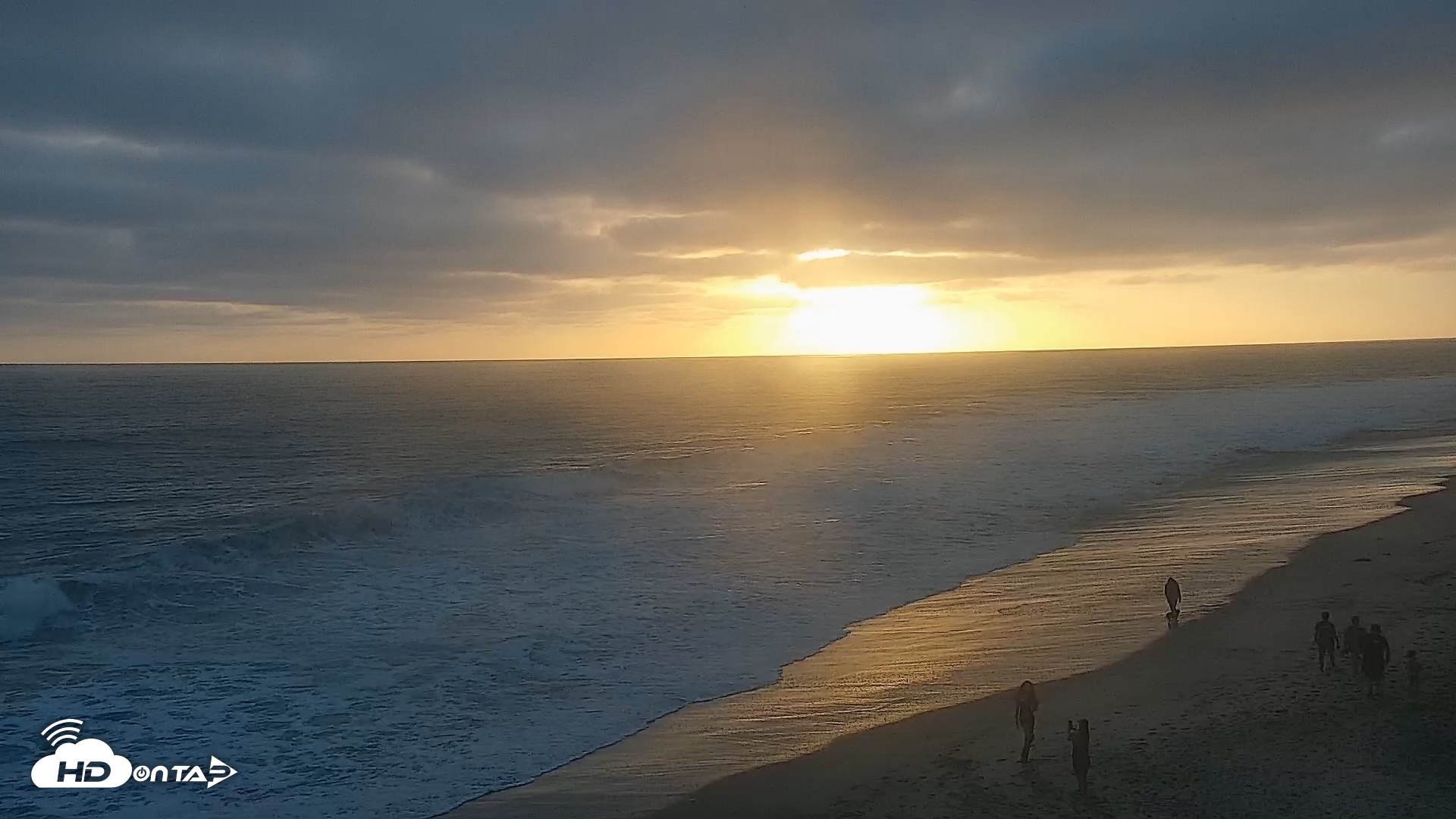 Snapshot of Carlsbad Beach Surf Live Webcam taken Jun 15, 2026, 7:36pm PDT