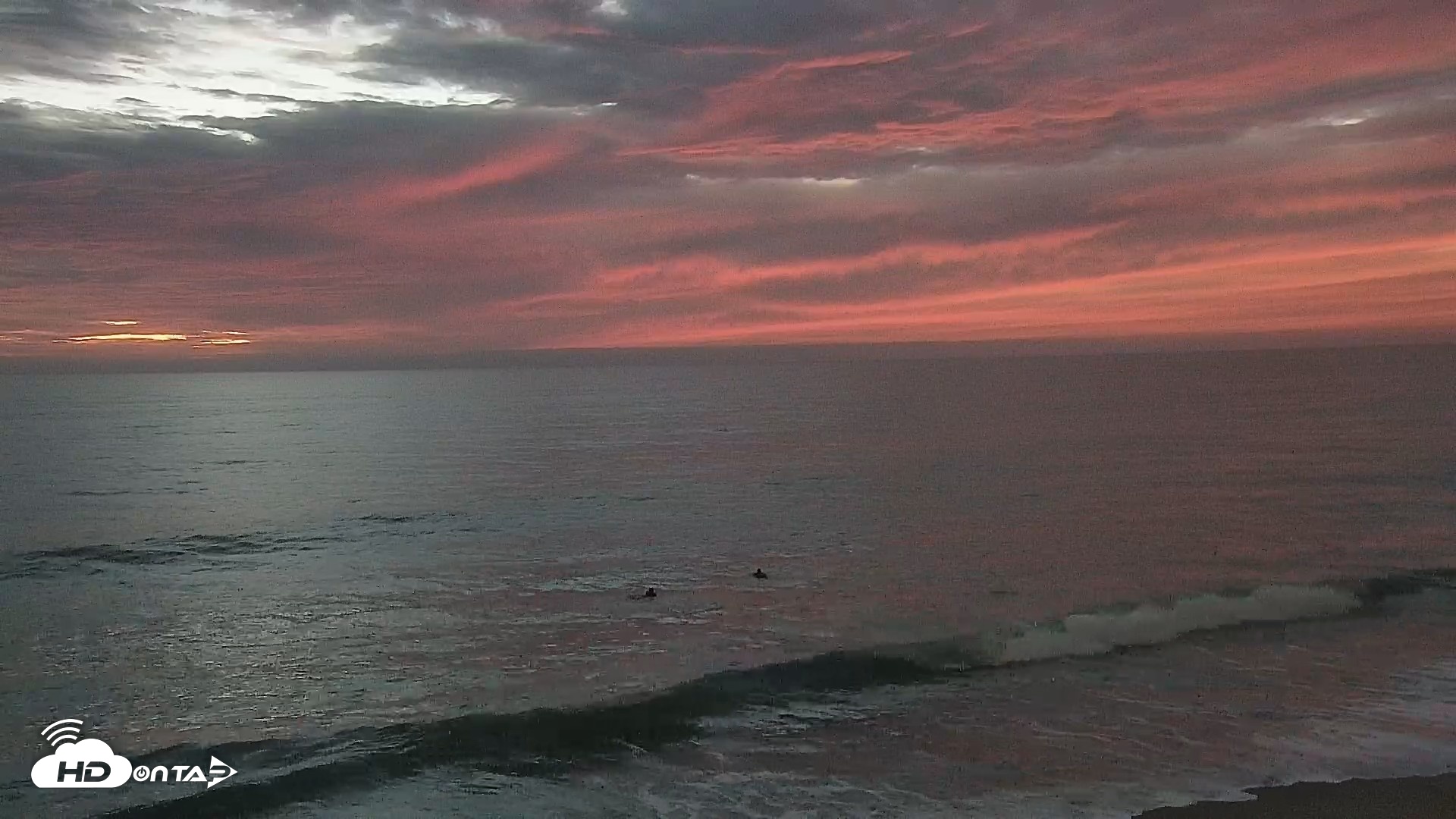 Snapshot of Carlsbad Beach Surf Live Webcam taken Sep 26, 2026, 7:10pm PDT