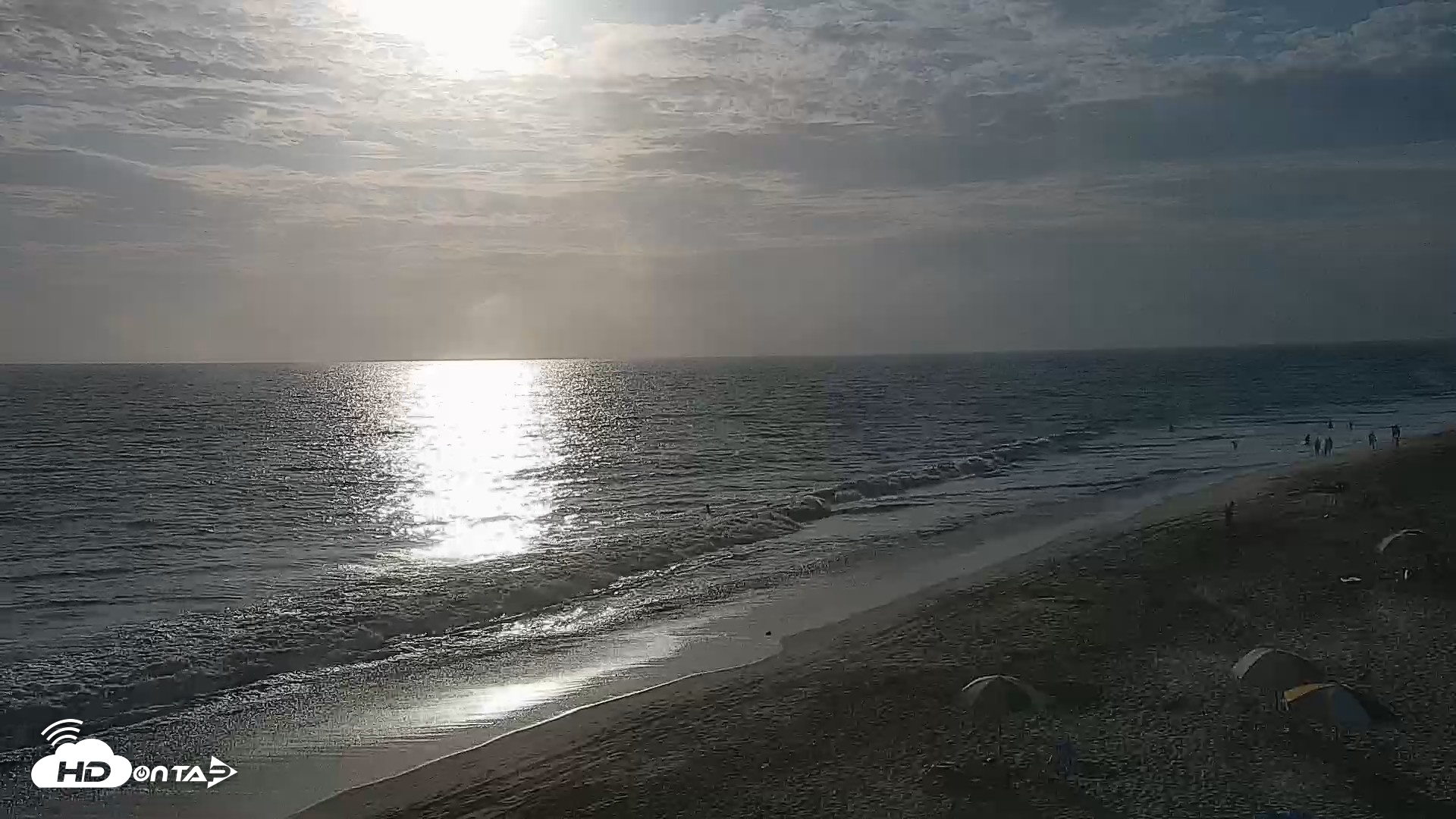 Snapshot of Carlsbad Beach Surf Live Webcam taken Aug 5, 2026, 6:31pm PDT