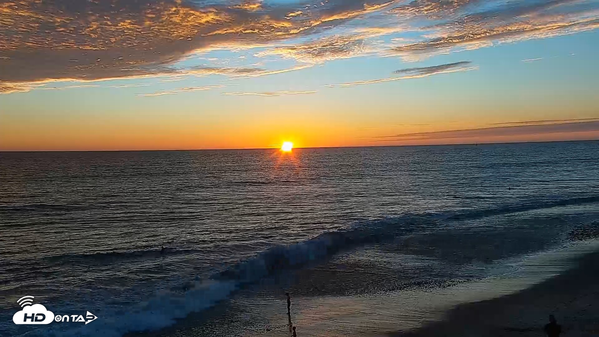 Snapshot of Carlsbad Beach Surf Live Webcam taken Sep 5, 2026, 7:10pm PDT