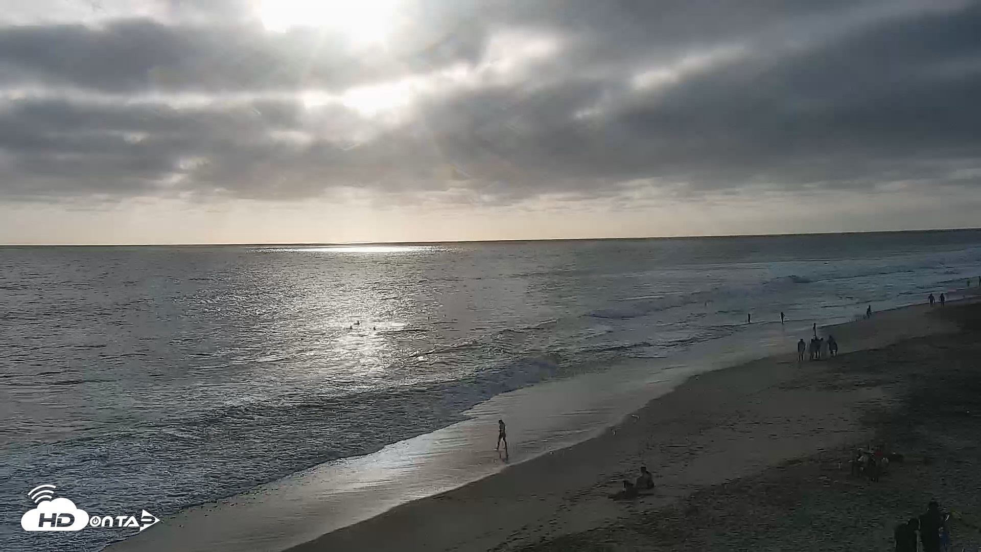 Snapshot of Carlsbad Beach Surf Live Webcam taken Jul 29, 2026, 6:39pm PDT
