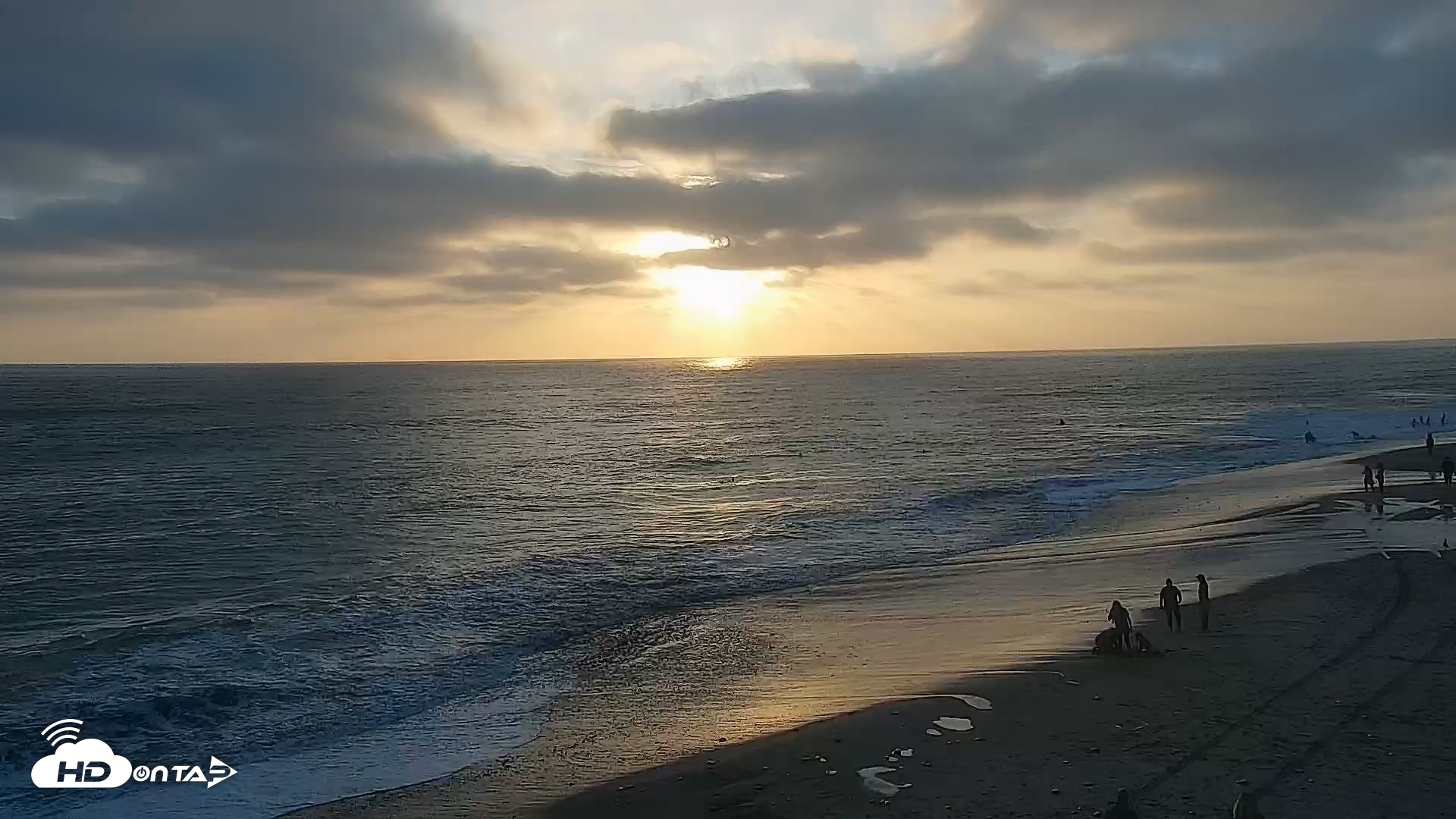 Snapshot of Carlsbad Beach Surf Live Webcam taken Jul 26, 2026, 7:28pm PDT