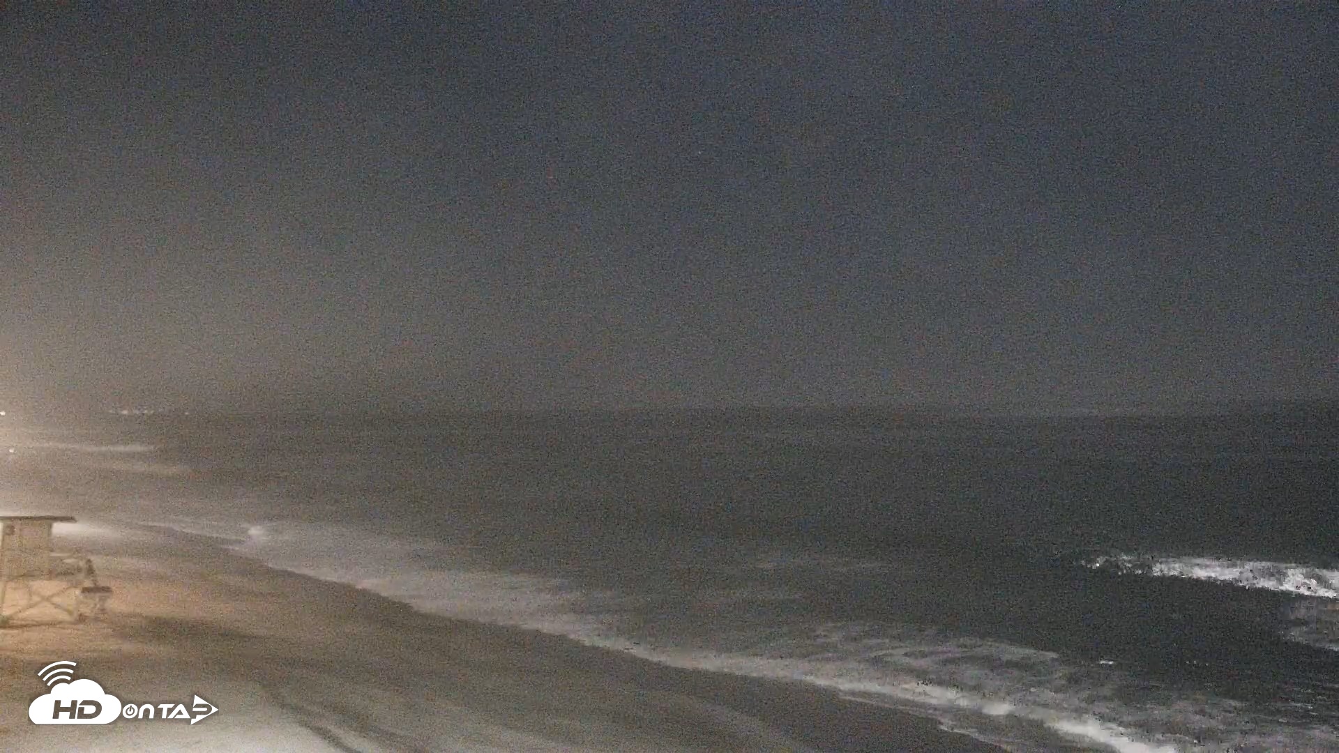 Snapshot of Carlsbad Beach Surf Live Webcam taken Aug 26, 2026, 12:13am PDT
