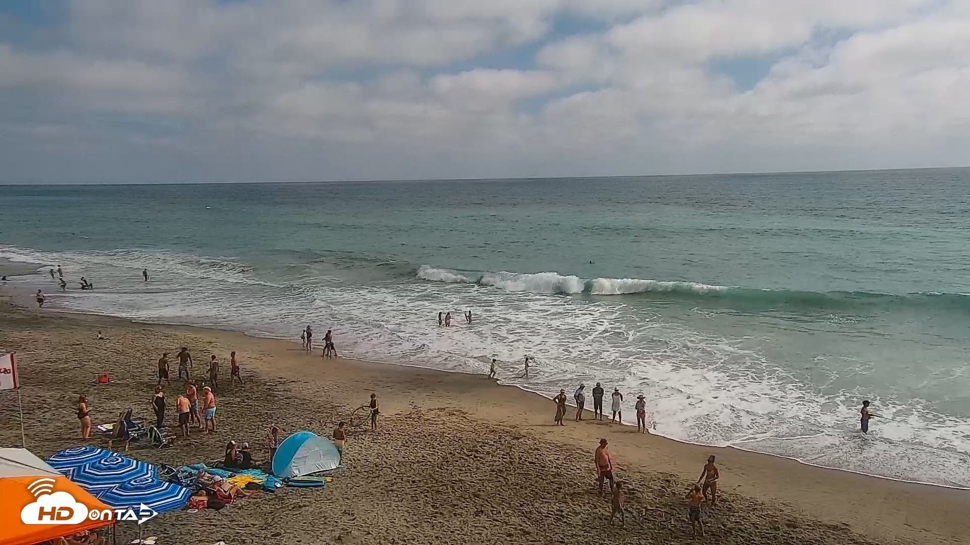 Snapshot of Carlsbad Beach Surf Live Webcam taken Jul 31, 2026, 4:03pm PDT