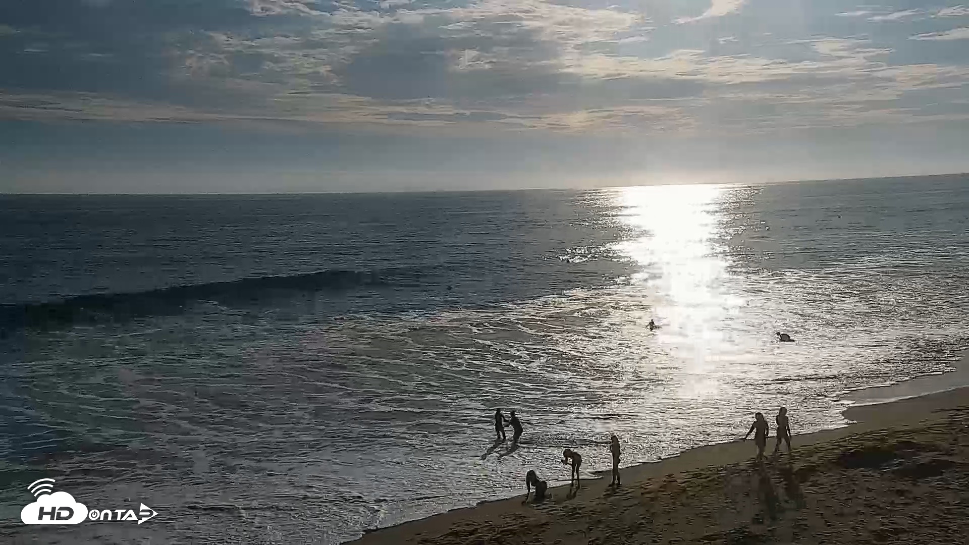 Snapshot of Carlsbad Beach Surf Live Webcam taken Jul 20, 2026, 6:20pm PDT