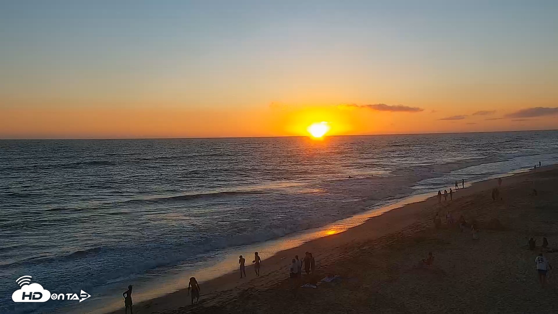 Snapshot of Carlsbad Beach Surf Live Webcam taken Jul 22, 2026, 7:53pm PDT