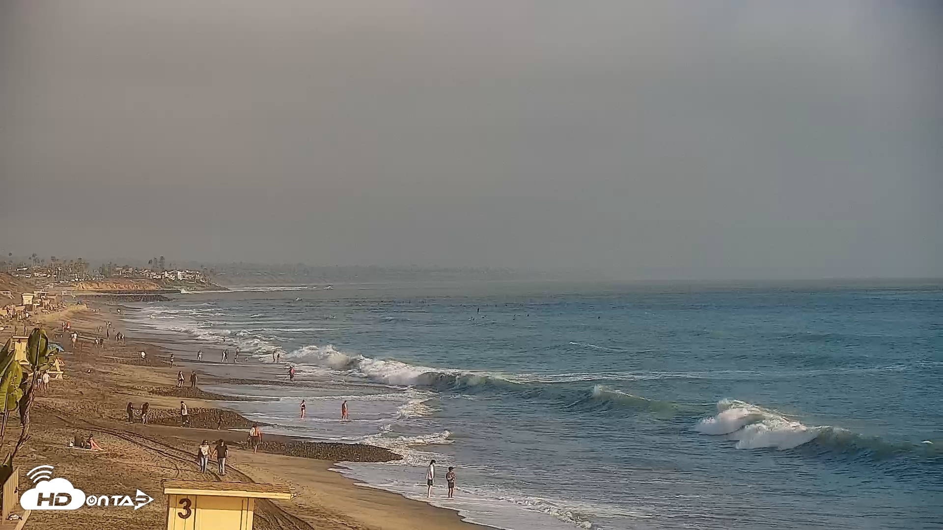Snapshot of Carlsbad Beach Surf Live Webcam taken Aug 18, 2026, 6:12pm PDT