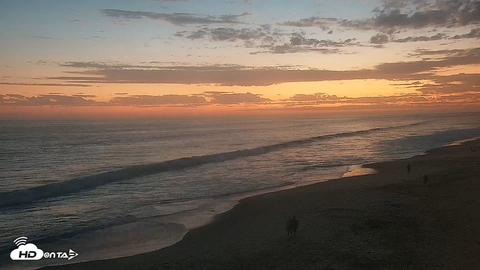 Snapshot of Carlsbad Beach Surf Live Webcam taken Jun 23, 2026, 8:37pm PDT