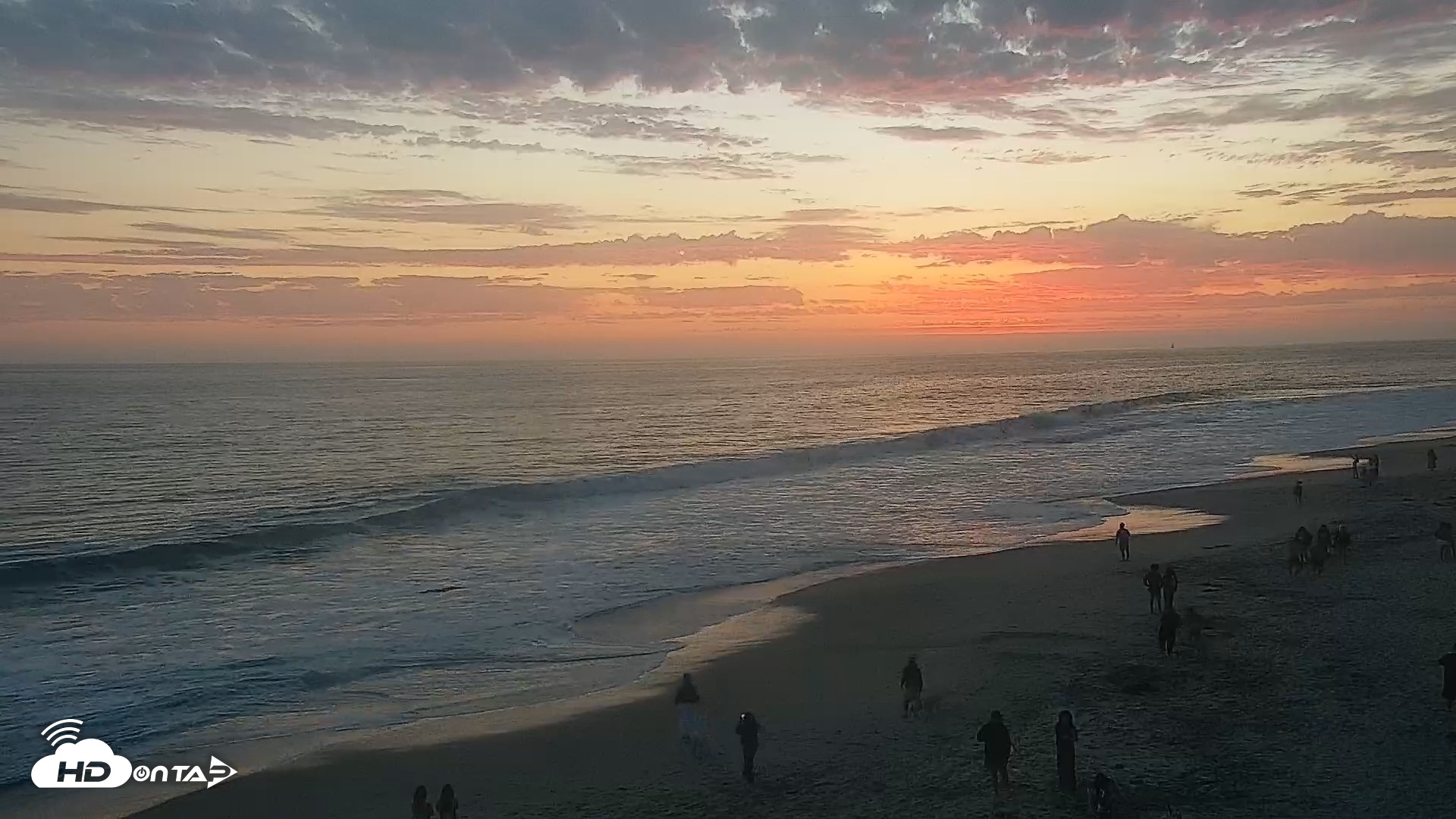 Snapshot of Carlsbad Beach Surf Live Webcam taken Jun 23, 2026, 8:18pm PDT