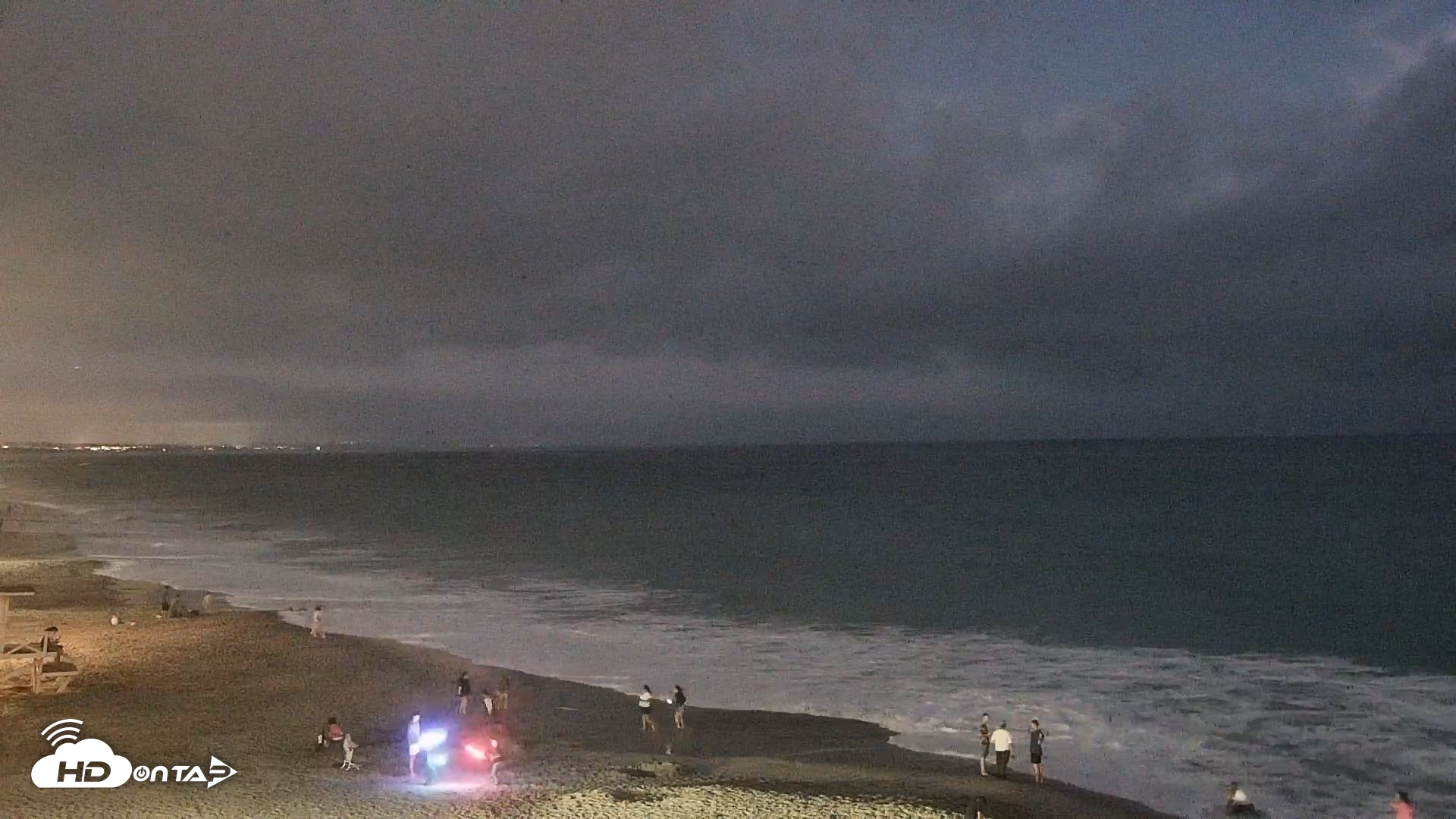 Snapshot of Carlsbad Beach Surf Live Webcam taken Jul 3, 2026, 8:43pm PDT