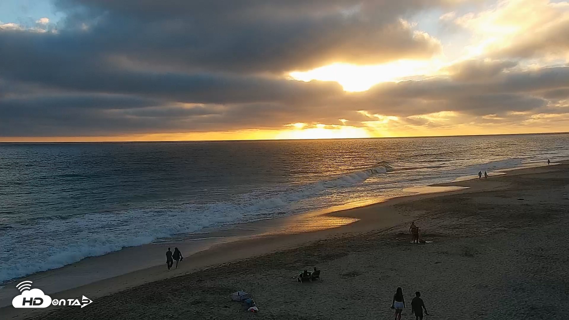 Snapshot of Carlsbad Beach Surf Live Webcam taken Jul 5, 2026, 7:39pm PDT
