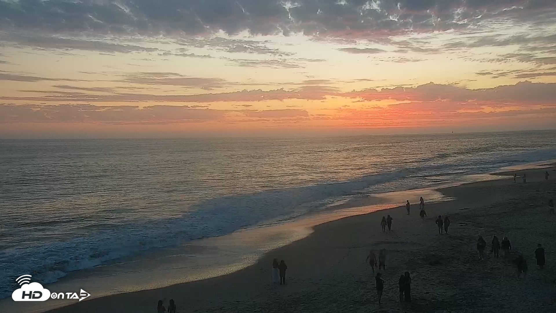 Snapshot of Carlsbad Beach Surf Live Webcam taken Jun 23, 2026, 8:18pm PDT