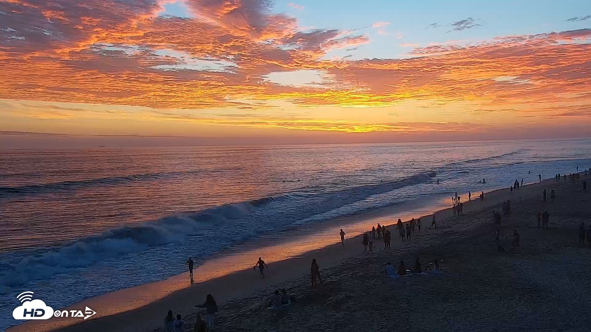 Snapshot of Carlsbad Beach Surf Live Webcam taken Jul 20, 2026, 8:04pm PDT