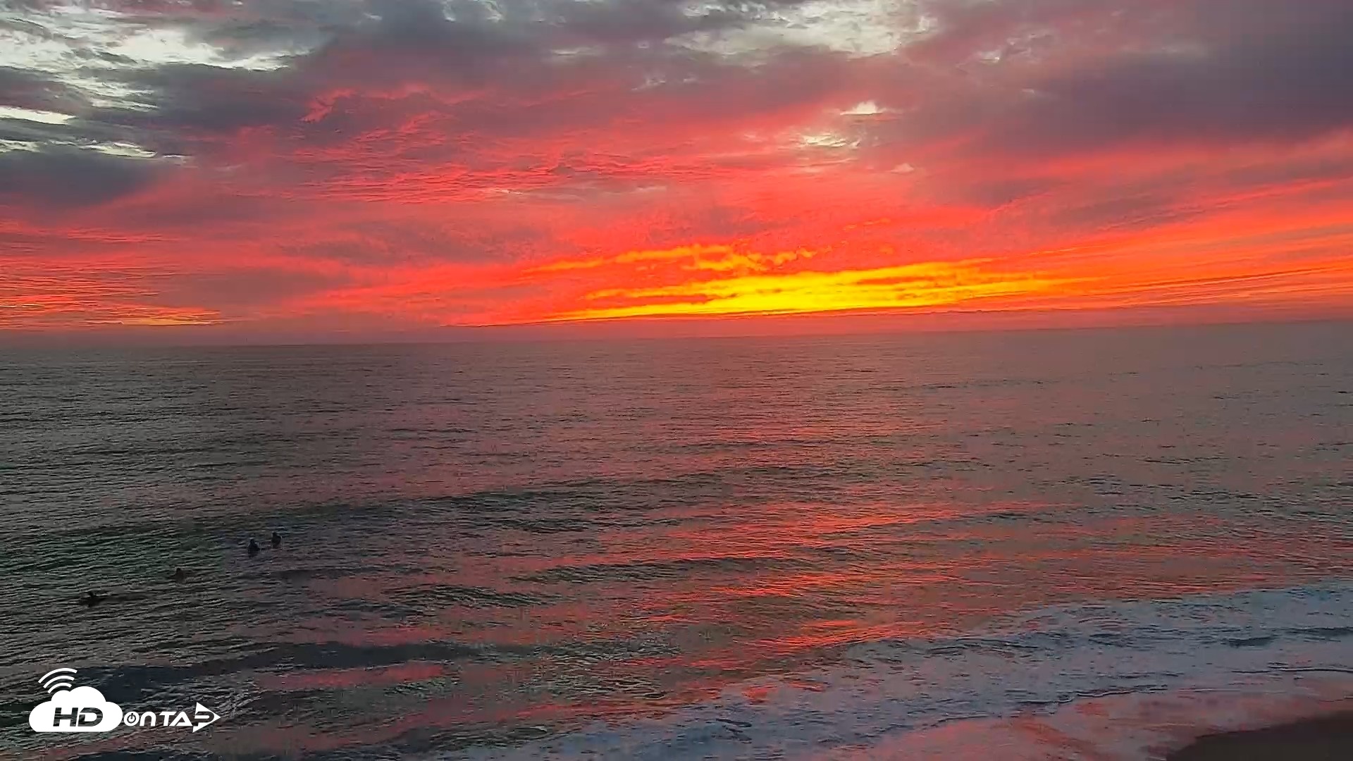Snapshot of Carlsbad Beach Surf Live Webcam taken Sep 26, 2026, 6:55pm PDT