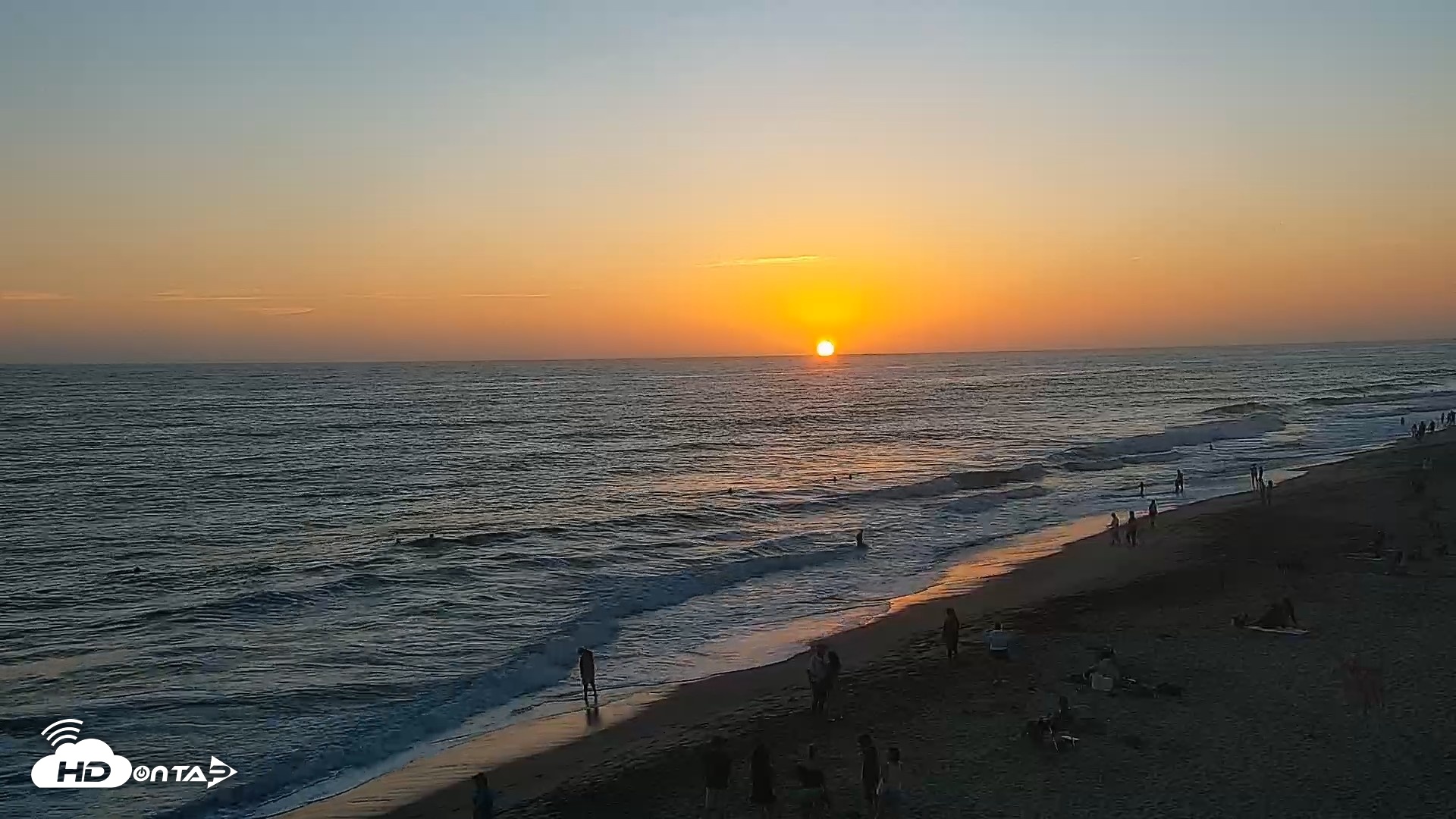 Snapshot of Carlsbad Beach Surf Live Webcam taken Jul 23, 2026, 7:53pm PDT
