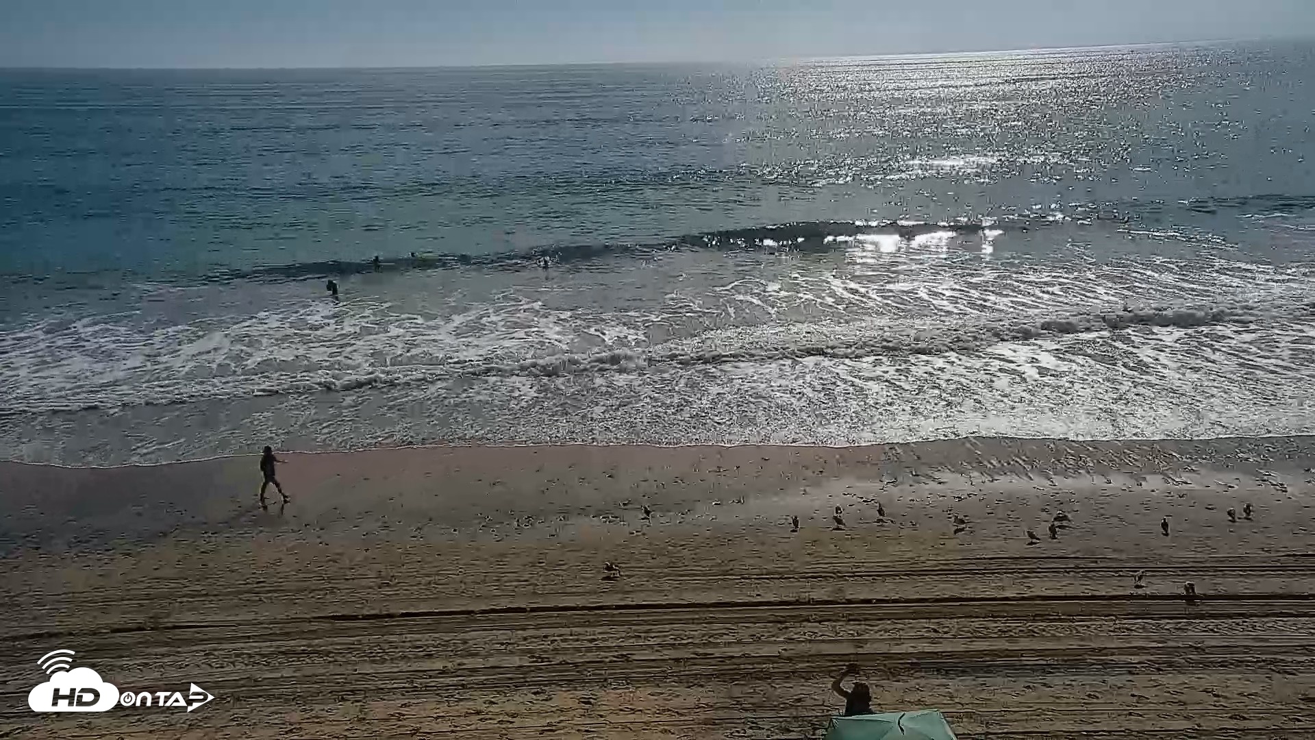 Snapshot of Carlsbad Beach Surf Live Webcam taken Sep 10, 2026, 4:10pm PDT