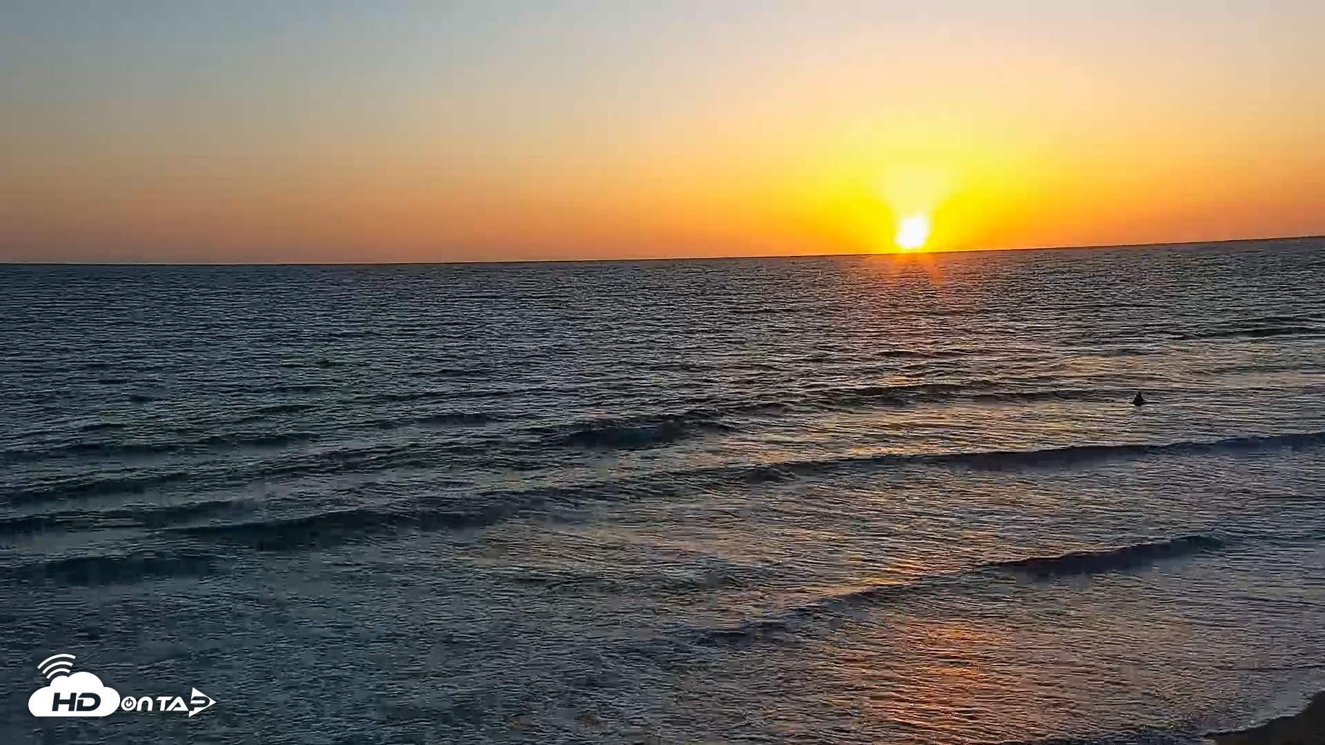 Snapshot of Carlsbad Beach Surf Live Webcam taken Apr 28, 2026, 7:25pm PDT