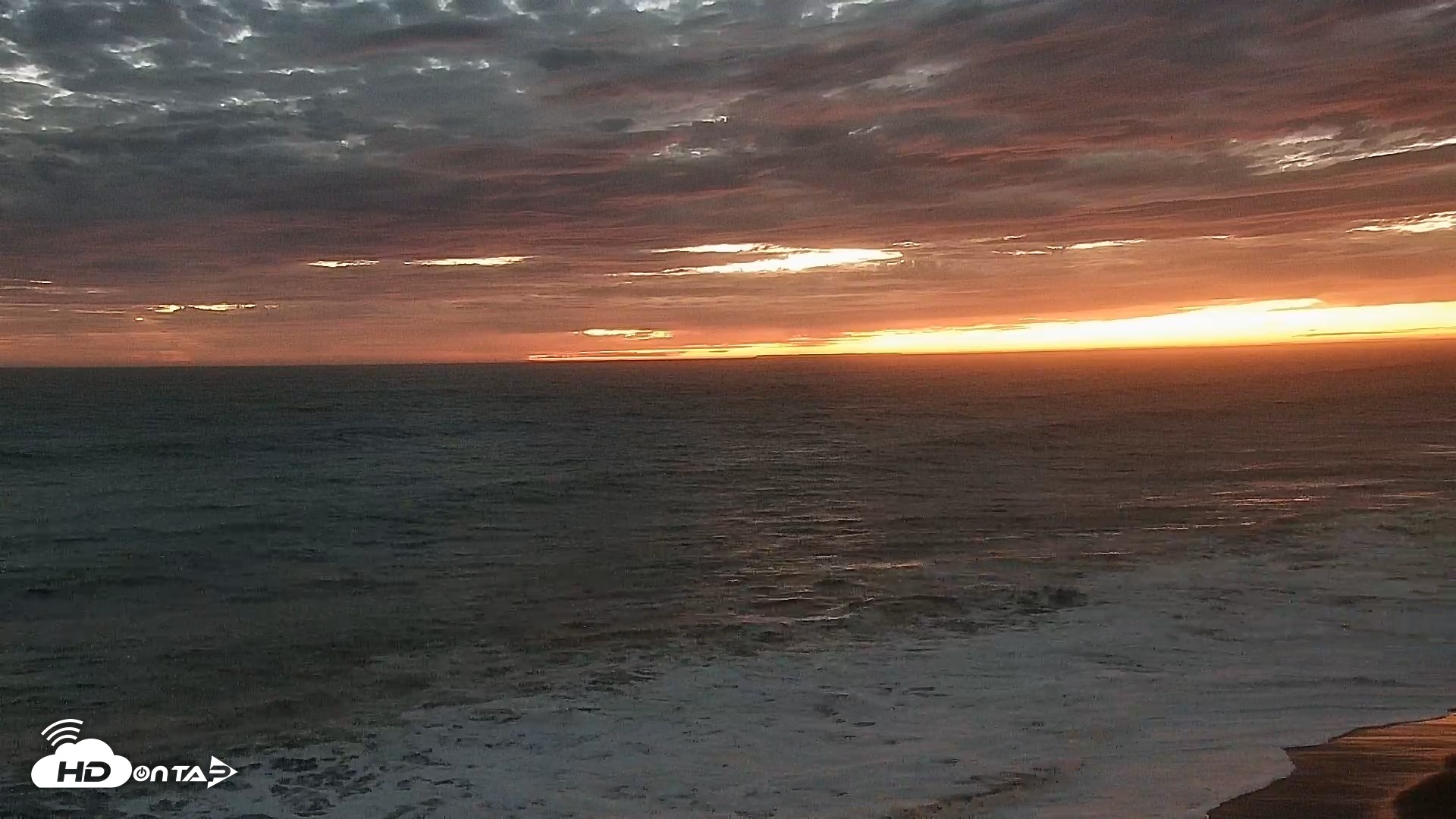 Snapshot of Carlsbad Beach Surf Live Webcam taken Sep 7, 2026, 7:37pm PDT