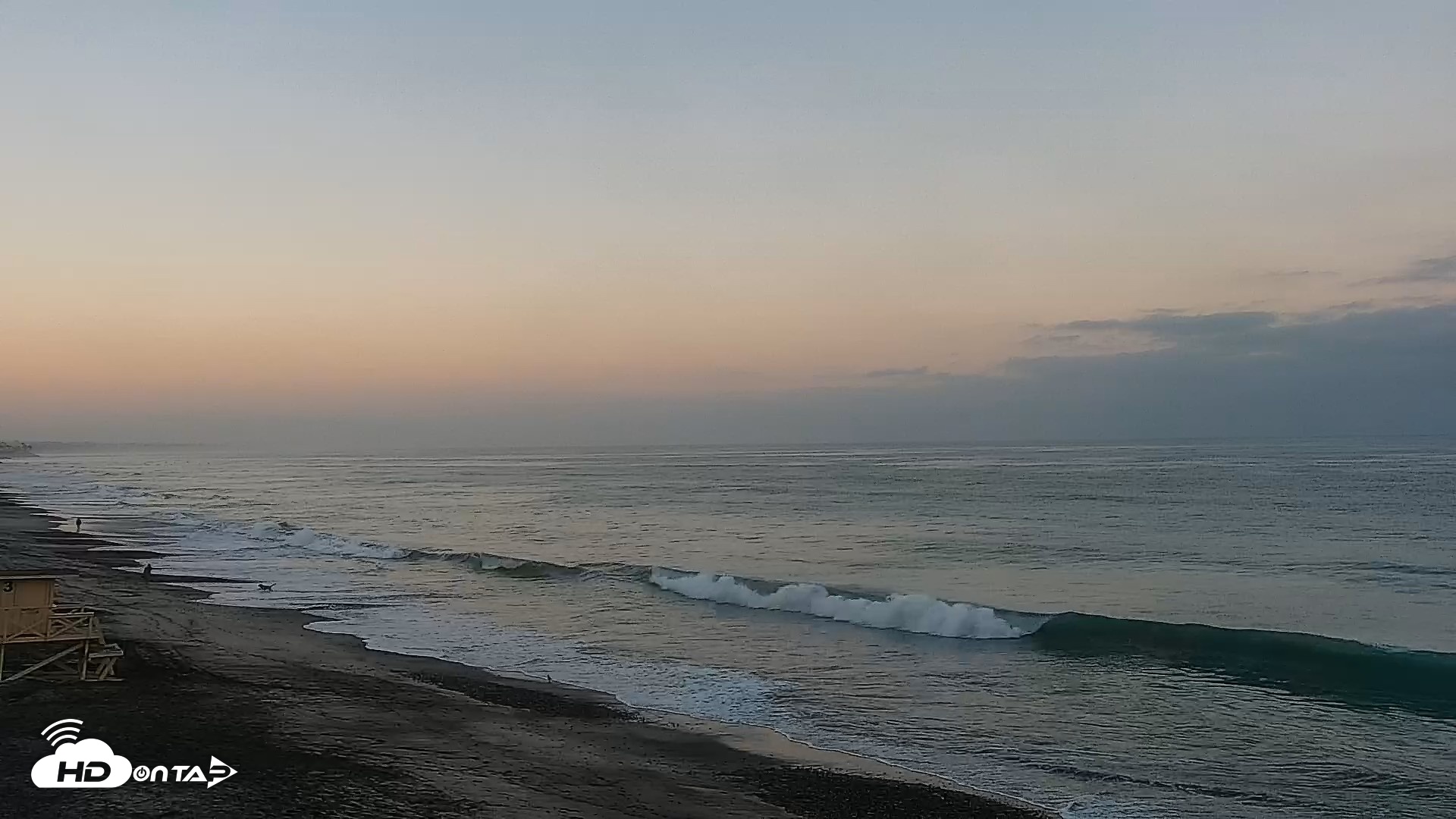 Snapshot of Carlsbad Beach Surf Live Webcam taken Sep 1, 2026, 6:26am PDT