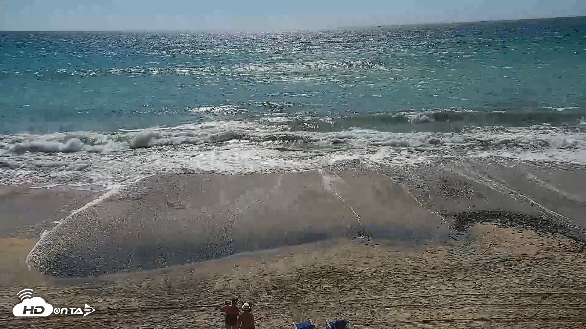 Snapshot of Carlsbad Beach Surf Live Webcam taken Sep 22, 2026, 2:35pm PDT