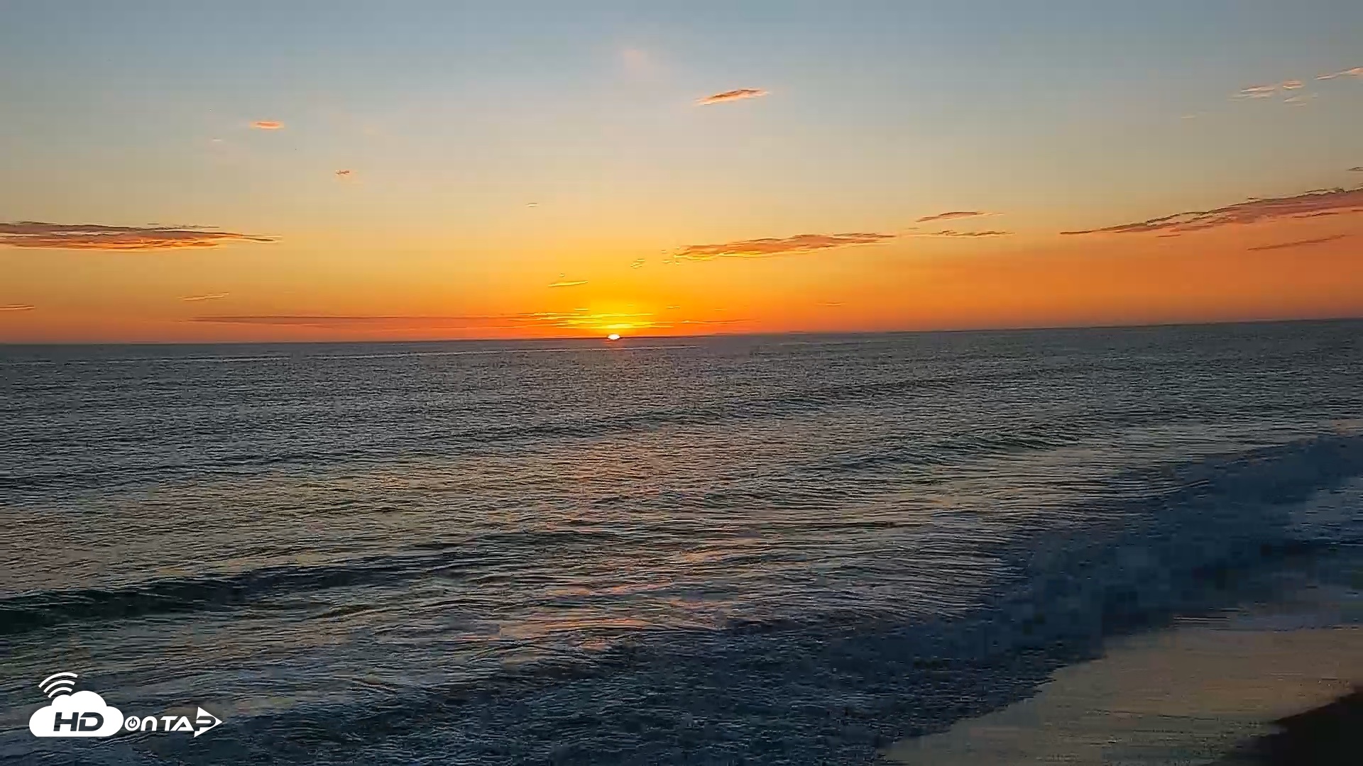 Snapshot of Carlsbad Beach Surf Live Webcam taken Sep 9, 2026, 7:04pm PDT