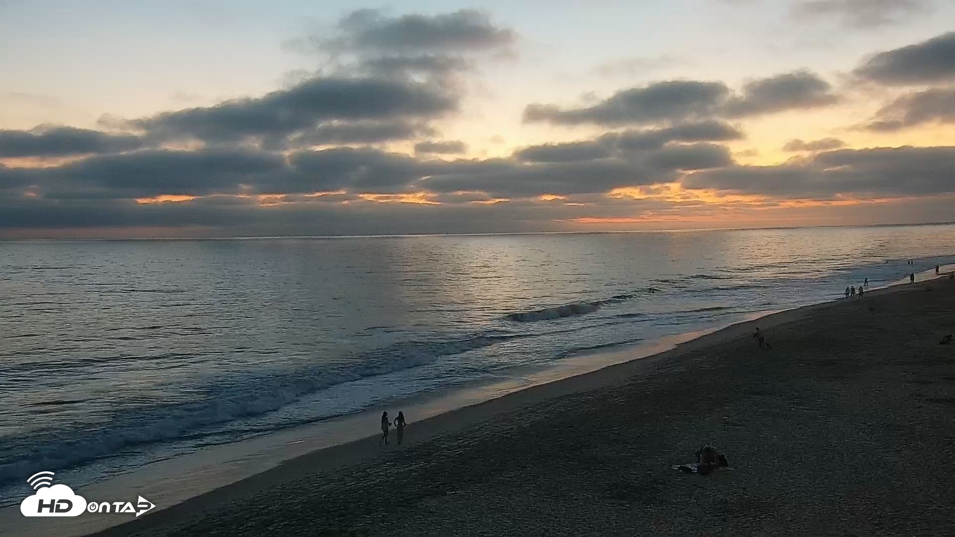 Snapshot of Carlsbad Beach Surf Live Webcam taken Jul 19, 2026, 8:23pm PDT