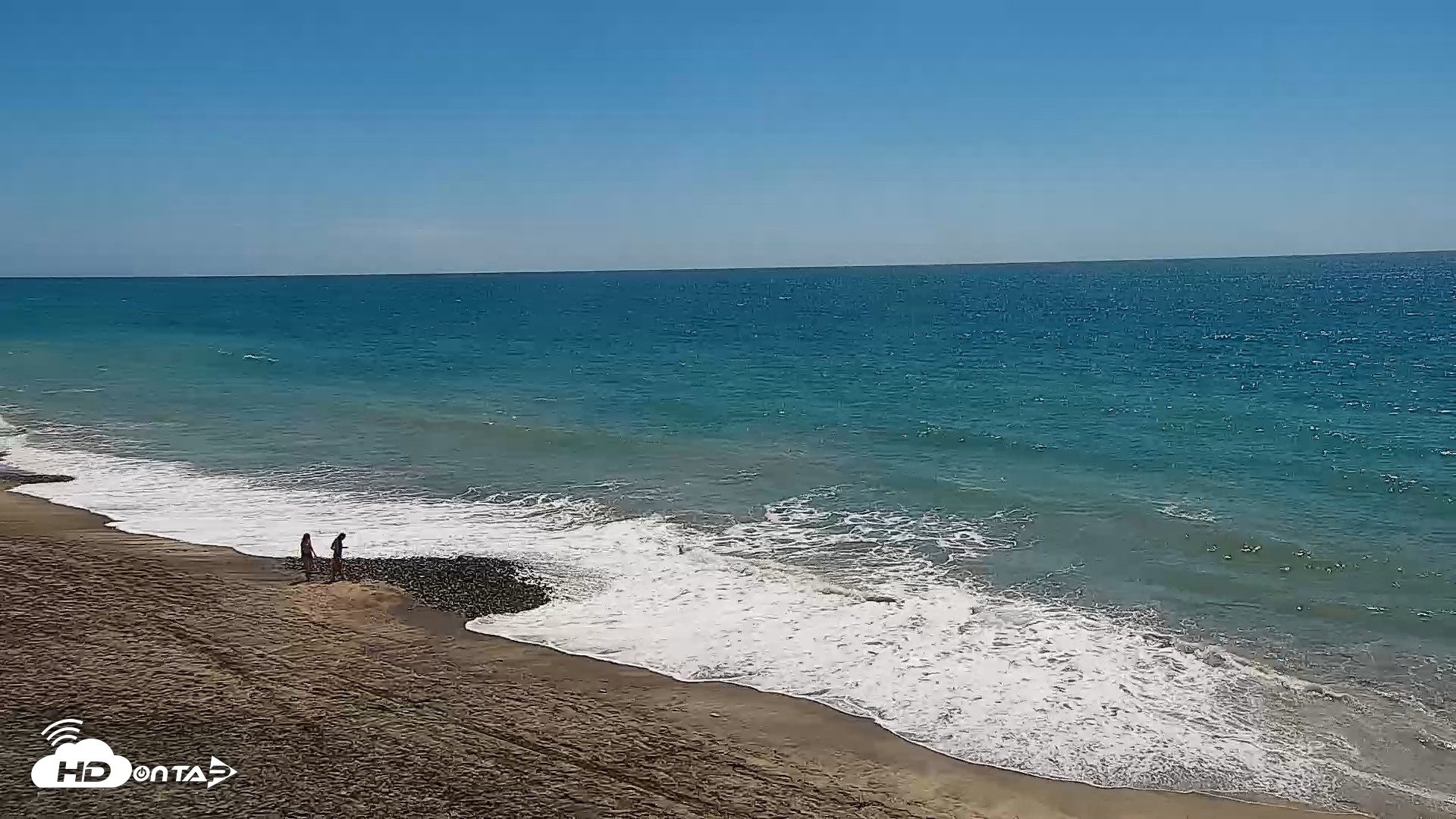 Snapshot of Carlsbad Beach Surf Live Webcam taken Sep 1, 2026, 1:53pm PDT
