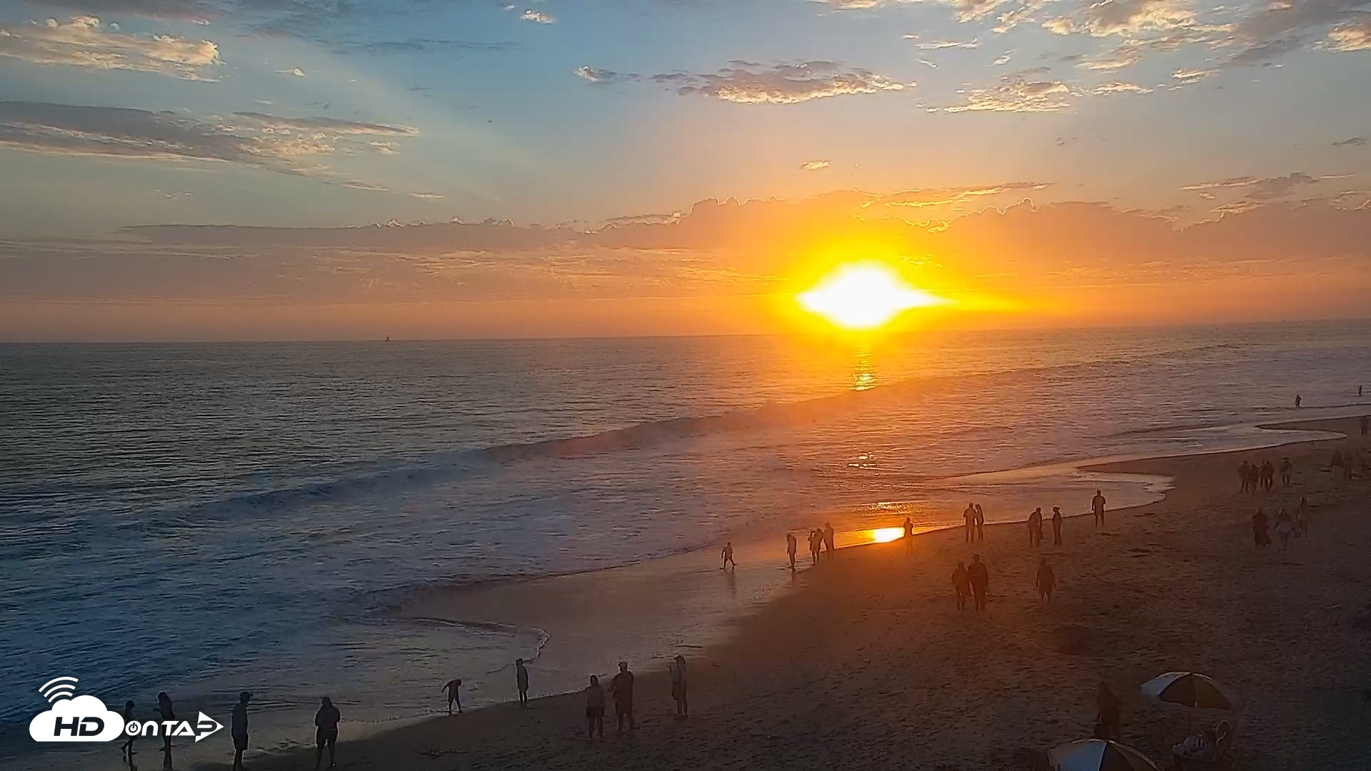 Snapshot of Carlsbad Beach Surf Live Webcam taken Jun 23, 2026, 7:53pm PDT