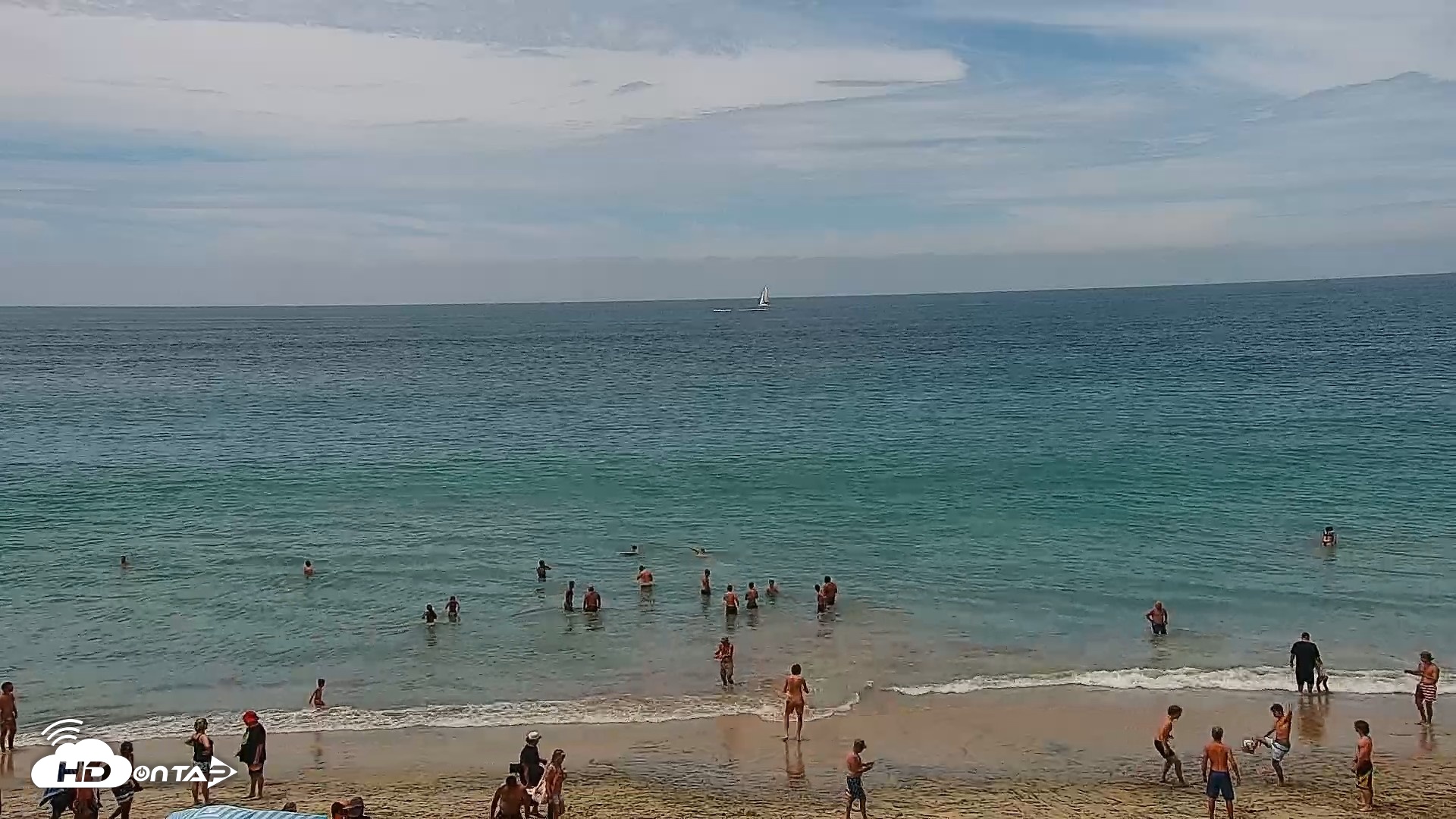 Snapshot of Carlsbad Beach Surf Live Webcam taken Jul 4, 2026, 12:07pm PDT