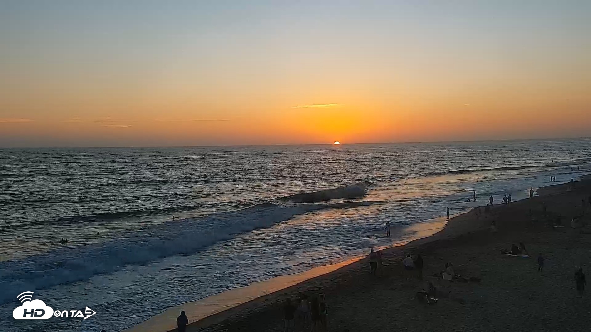 Snapshot of Carlsbad Beach Surf Live Webcam taken Jul 23, 2026, 7:55pm PDT