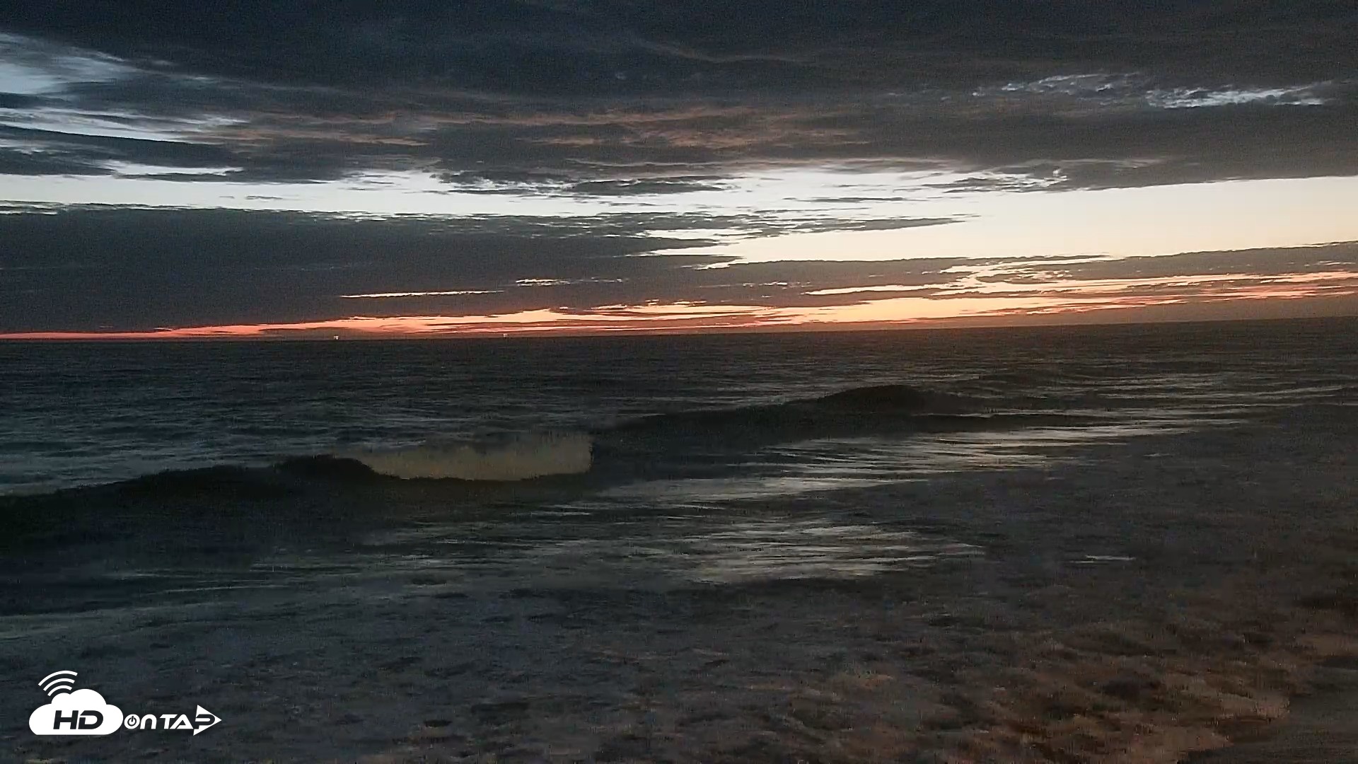 Snapshot of Carlsbad Beach Surf Live Webcam taken Sep 8, 2026, 7:43pm PDT