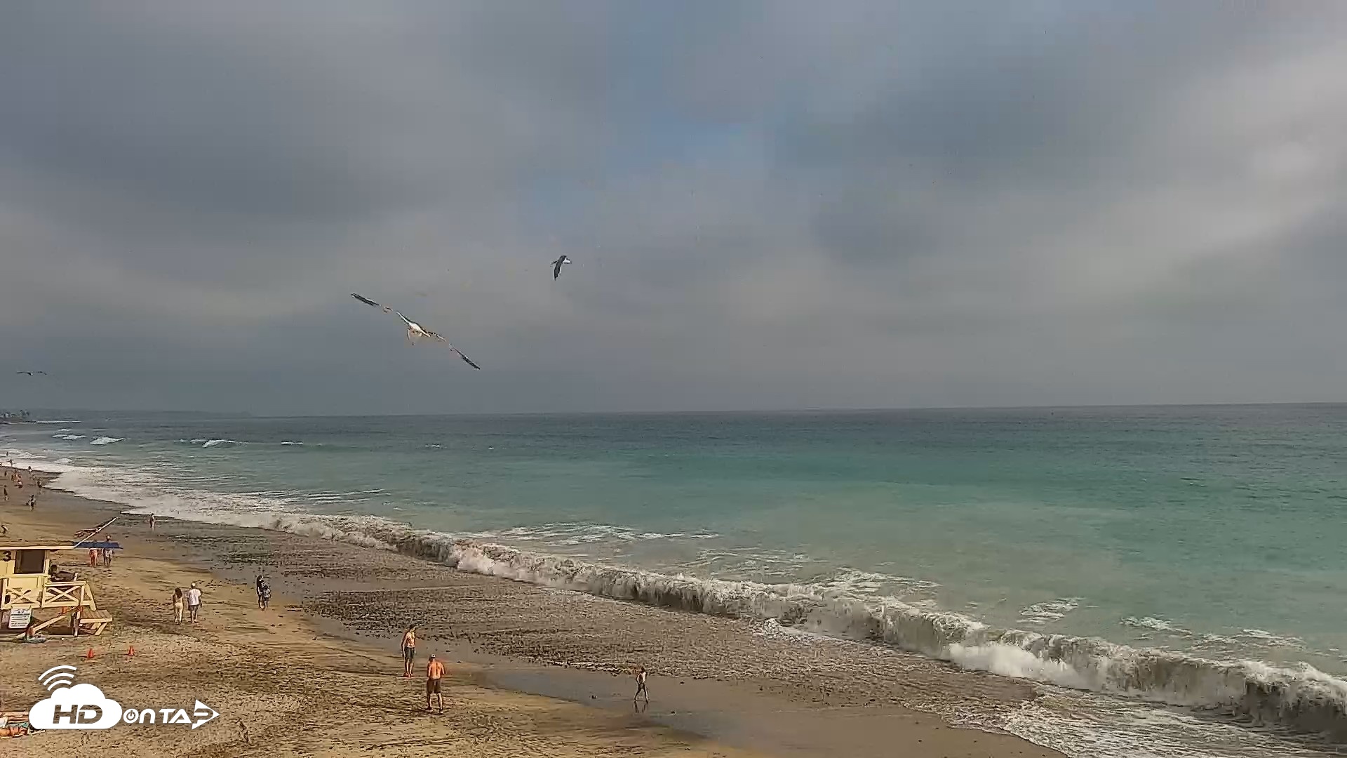 Snapshot of Carlsbad Beach Surf Live Webcam taken Jul 26, 2026, 5:42pm PDT
