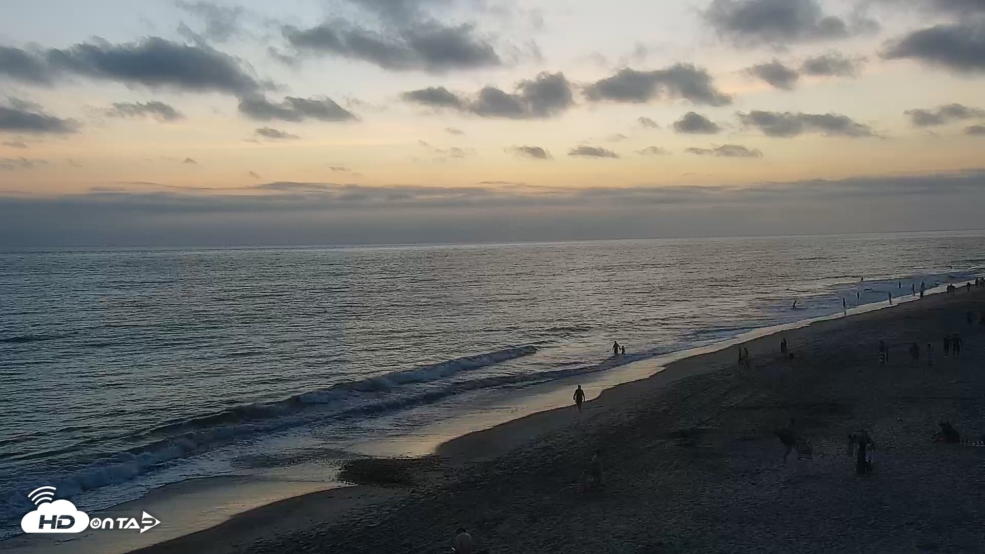 Snapshot of Carlsbad Beach Surf Live Webcam taken Aug 6, 2026, 7:58pm PDT