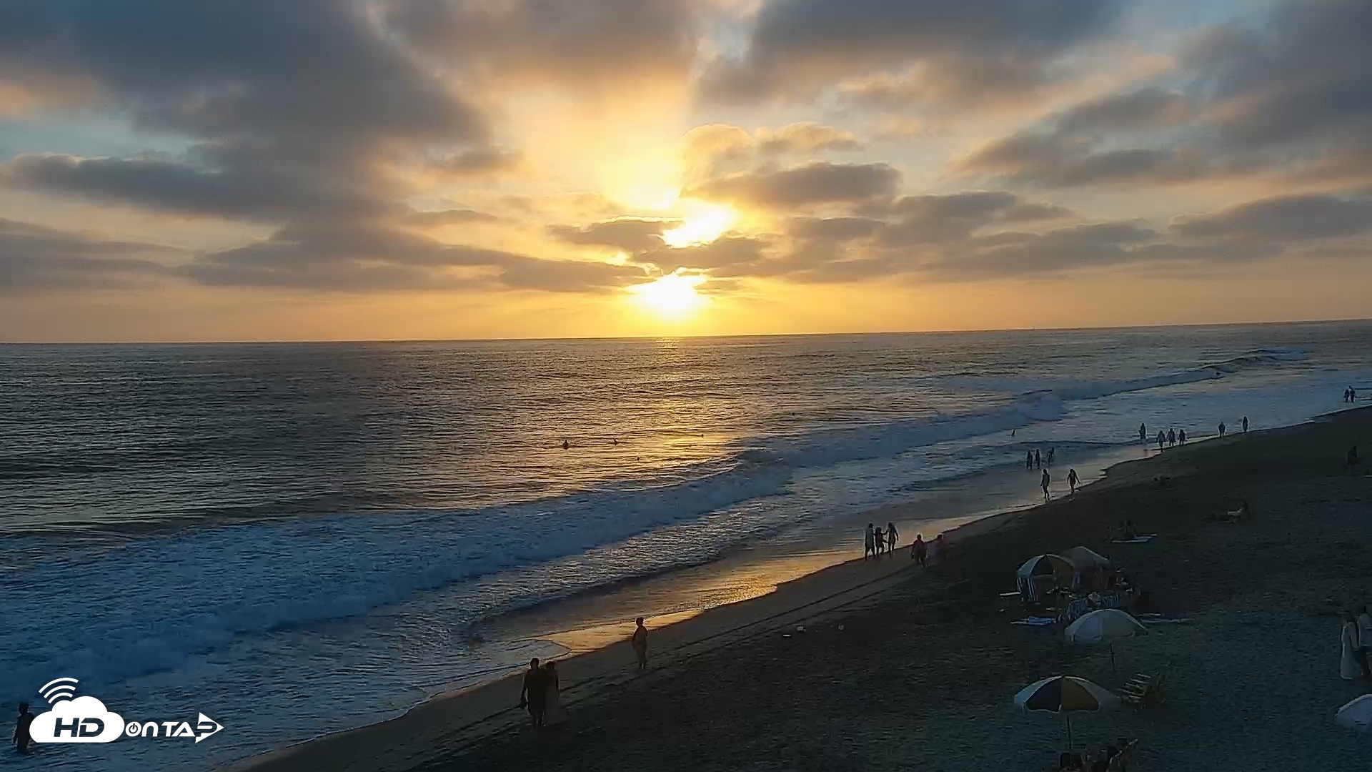 Snapshot of Carlsbad Beach Surf Live Webcam taken Aug 1, 2026, 7:33pm PDT