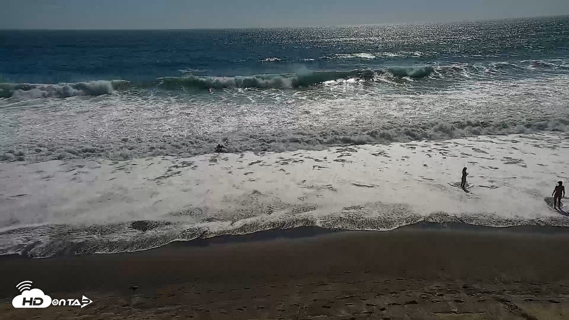 Snapshot of Carlsbad Beach Surf Live Webcam taken Sep 8, 2026, 3:30pm PDT