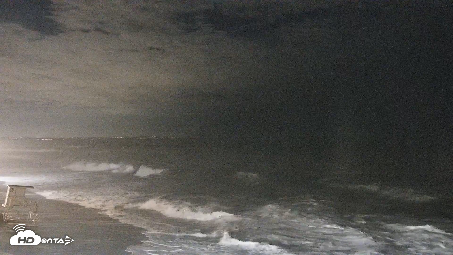 Snapshot of Carlsbad Beach Surf Live Webcam taken Sep 8, 2026, 8:01pm PDT