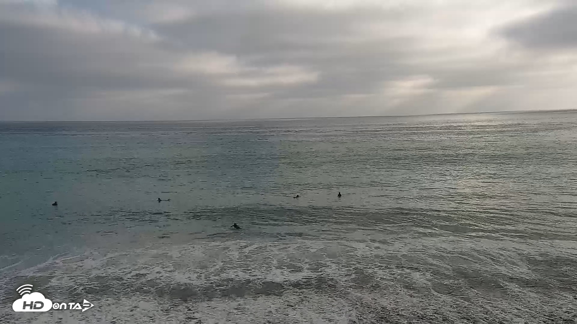 Snapshot of Carlsbad Beach Surf Live Webcam taken Jul 27, 2026, 6:27pm PDT